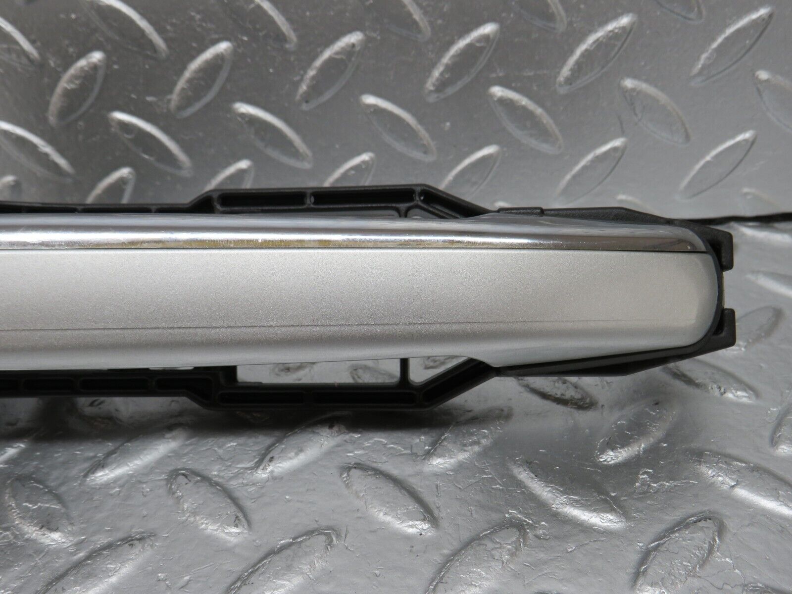 34696 Mercedes-Benz W210 320E Front Right Exterior Door Handle No Key