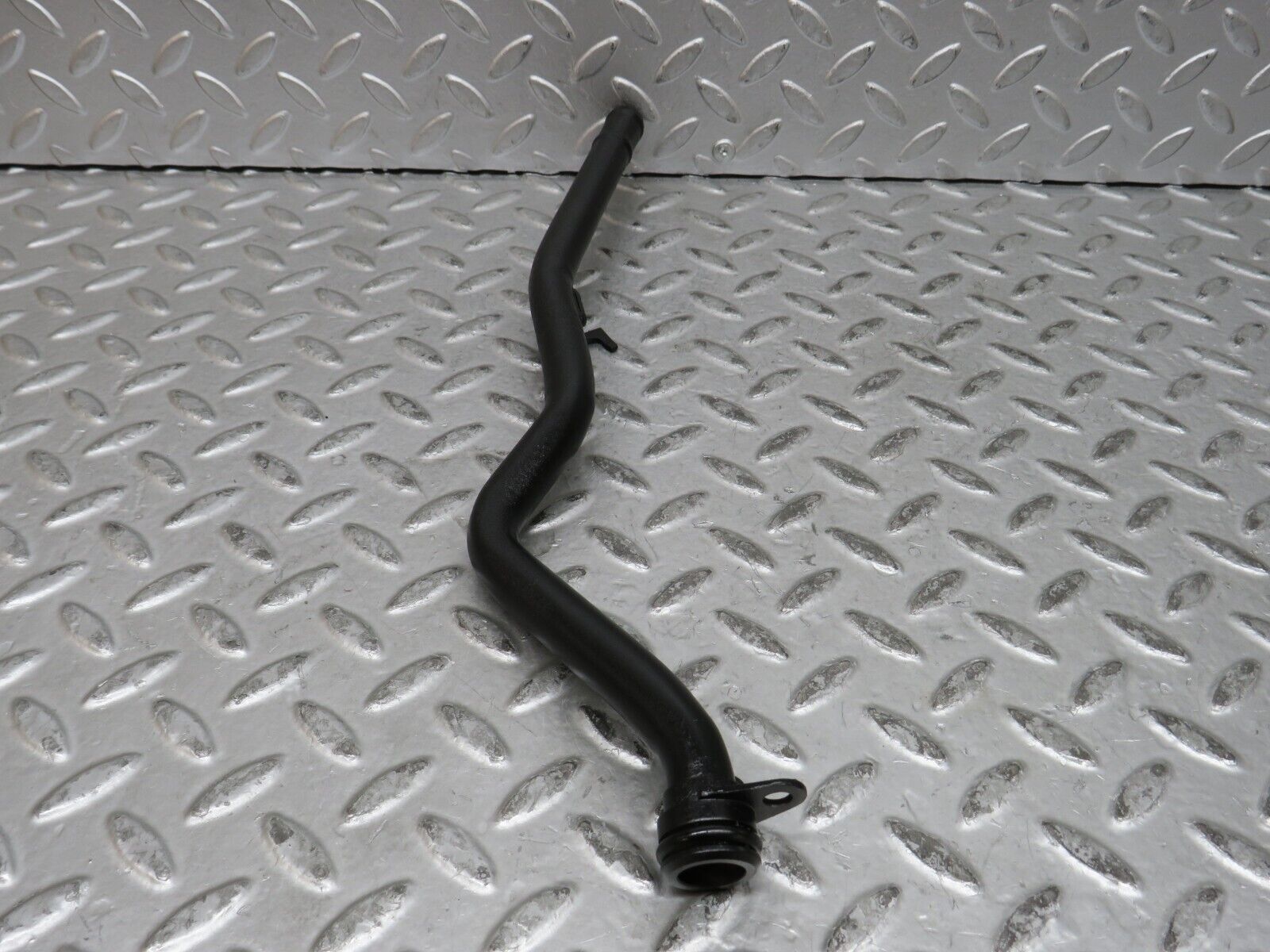 29130 Mercedes-Benz C124 320CE Coupe Water Cooling Pipe