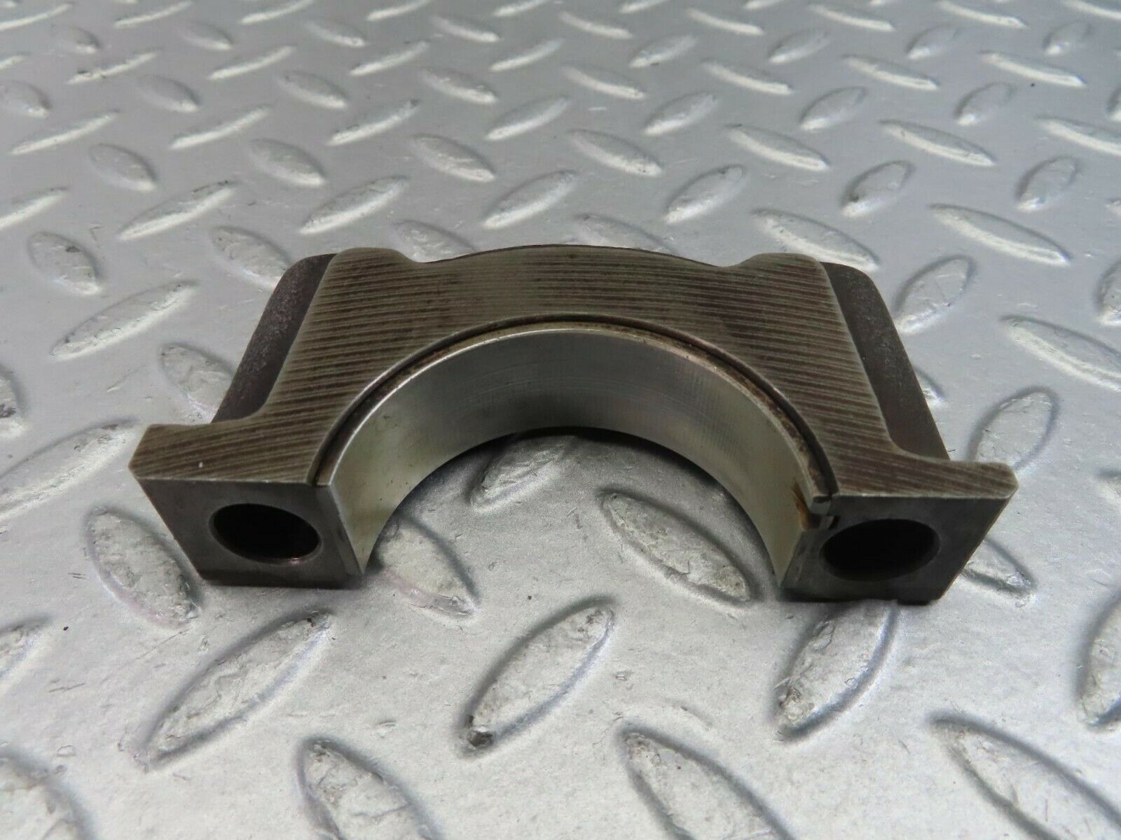 10128 Mercedes-Benz C123 230CE Coupe Crankshaft Bearing Holder Block 1020011