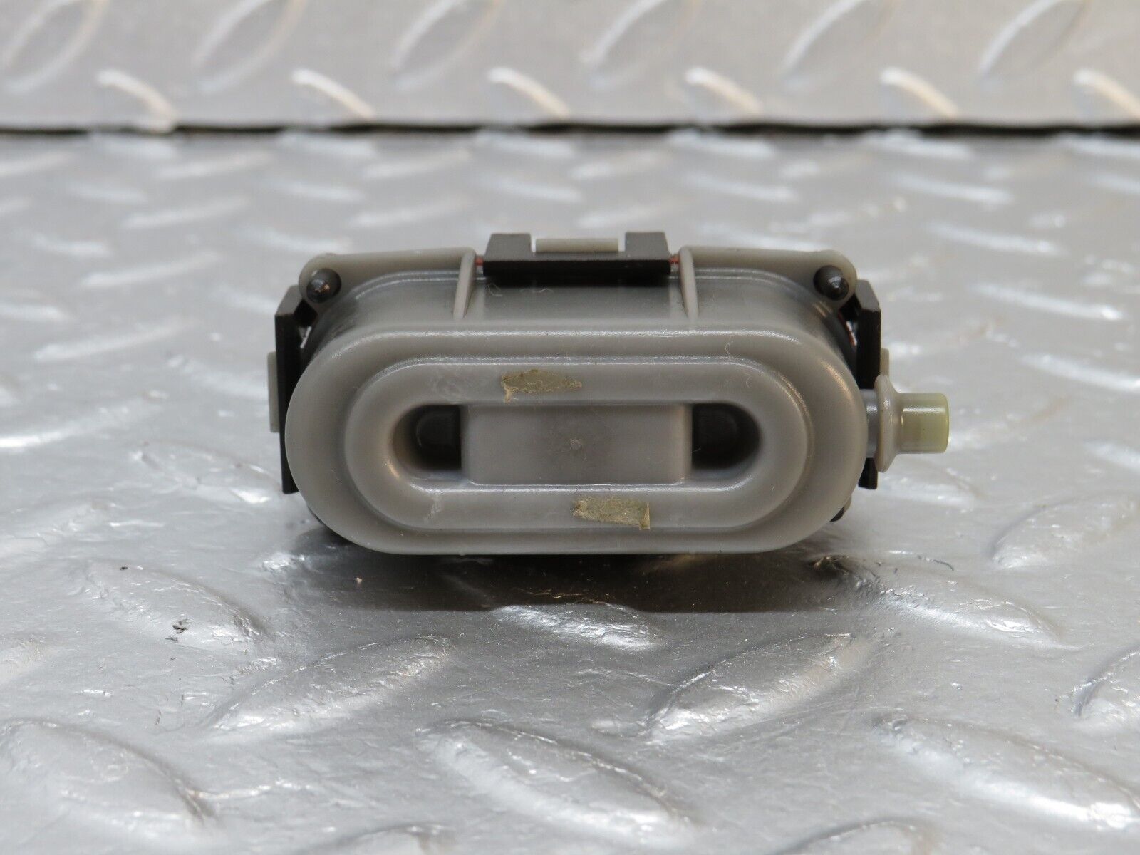 39737 Mercedes-Benz R129 320SL Coupe Heater Vacuum Actuator