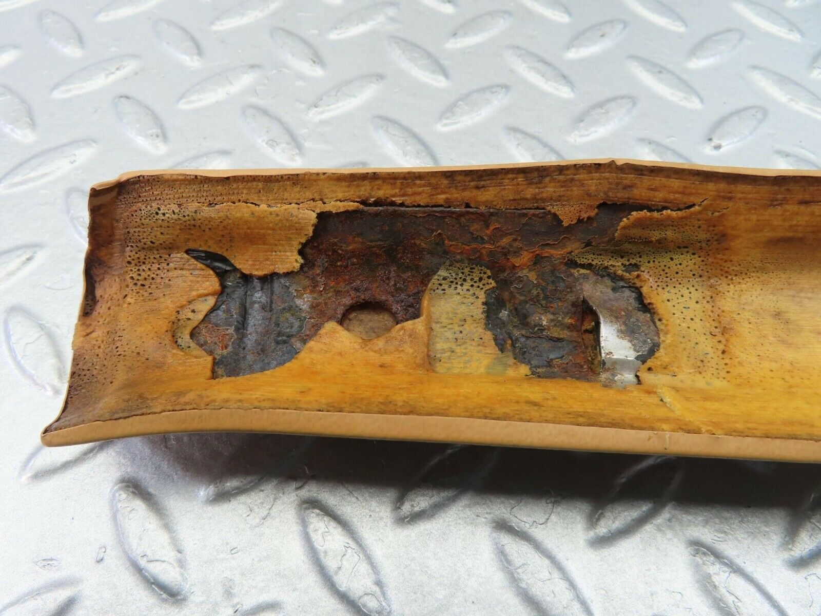 9932 Mercedes-Benz C123 230CE Coupe A Pillar Cover Left Beige