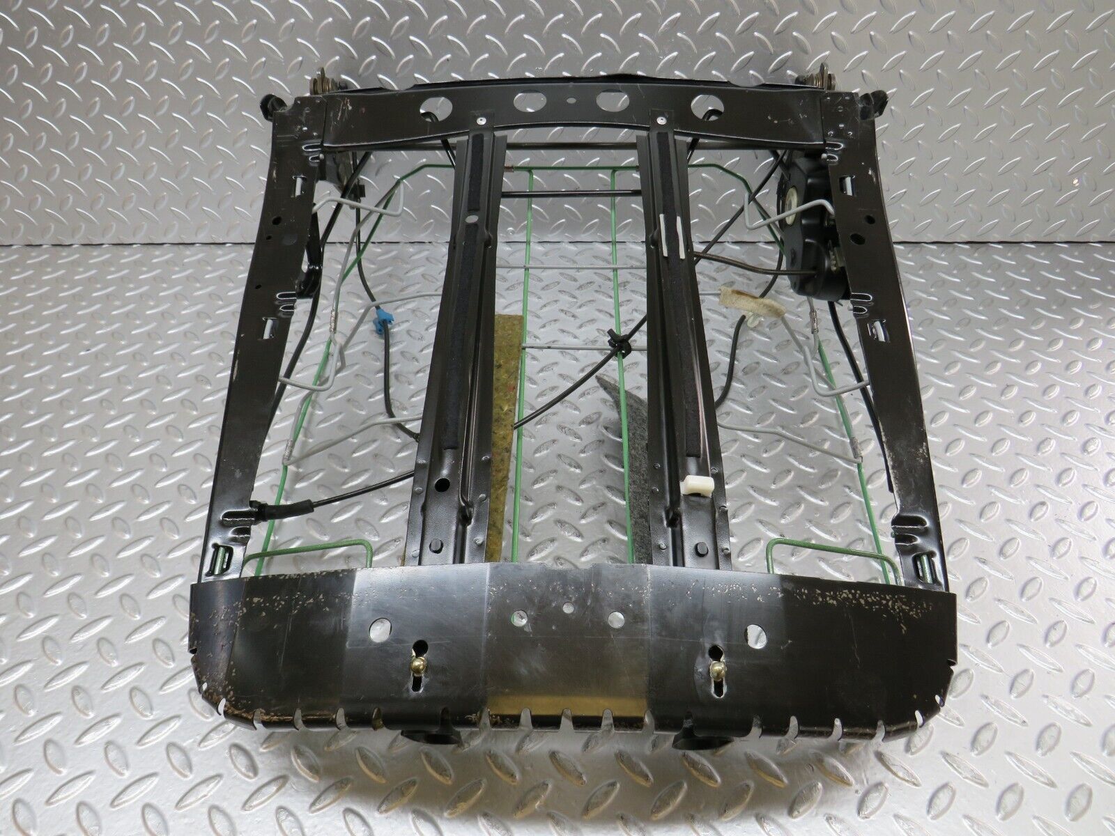 26623 Mercedes-Benz C124 220CE Coupe Front Right Seat Backrest