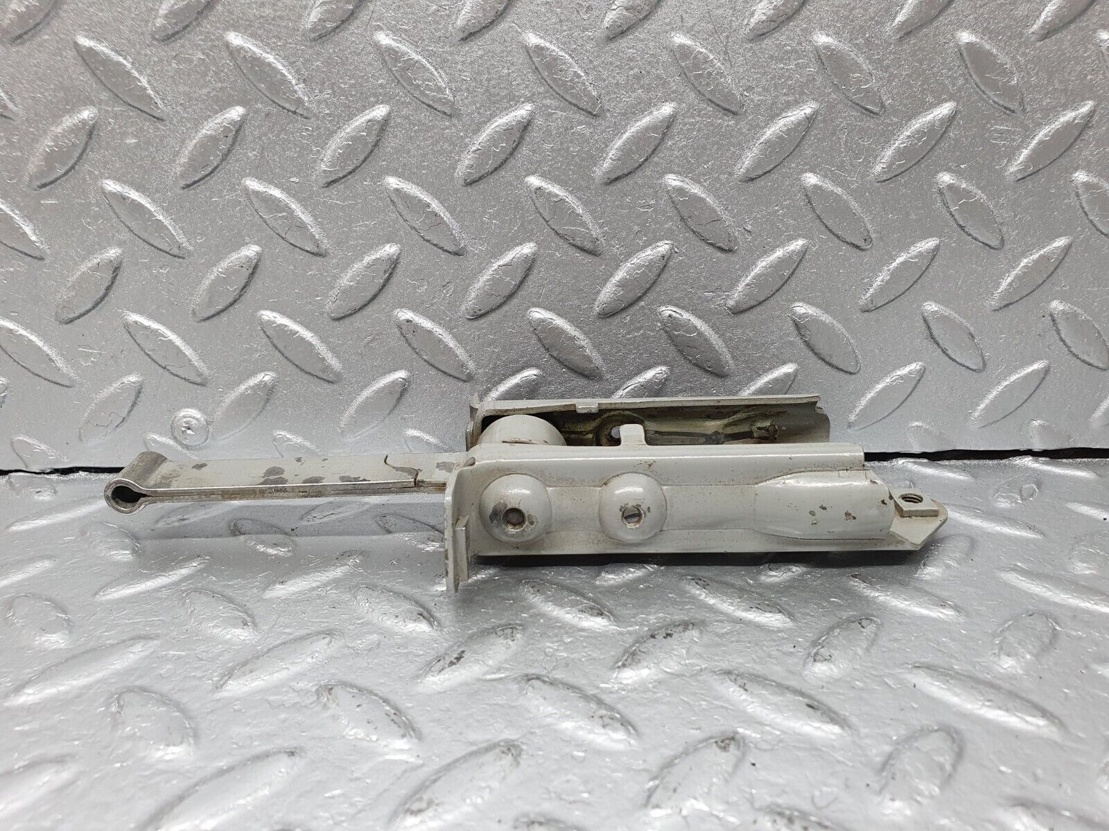 41538 Mercedes-Benz W124 200E Door Safety Check Strap