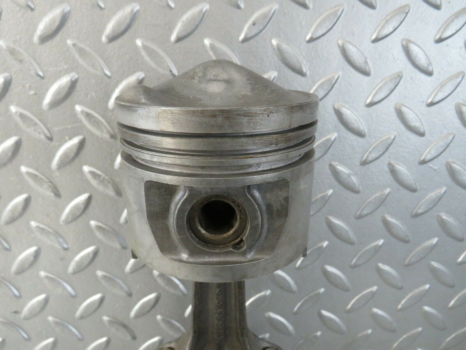 23577 Mercedes-Benz W114 280E Piston With Connecting Rod 86.00 mm