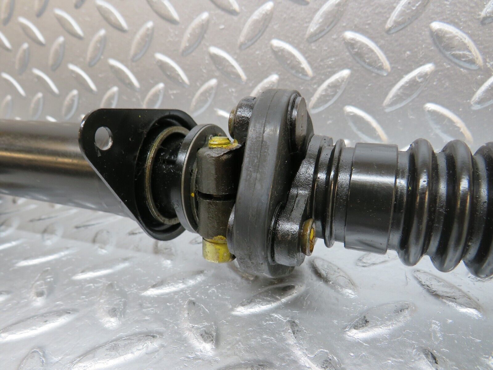 31430 Mercedes-Benz S124 220TE Wagon Steering Column