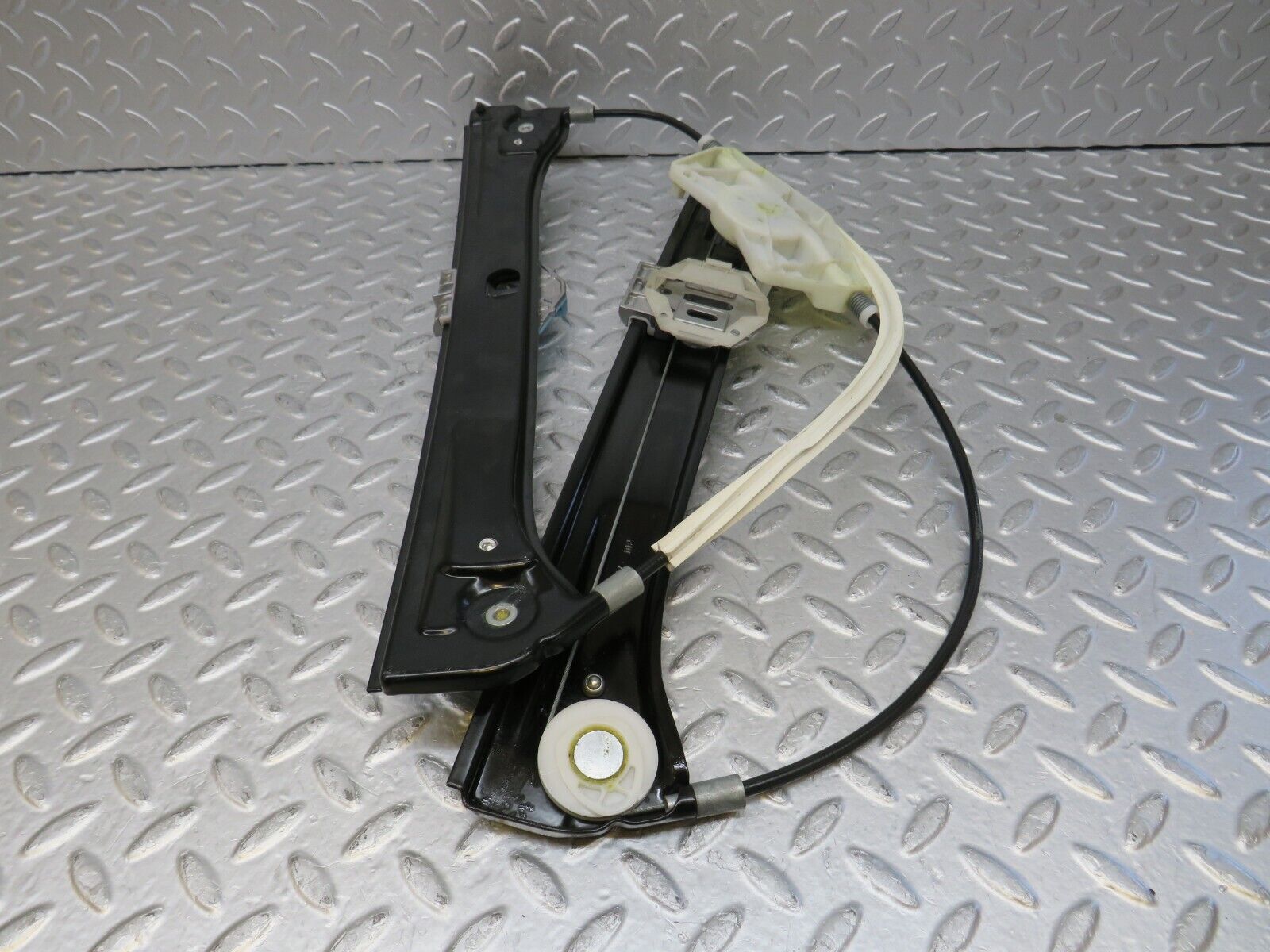 35198 Mercedes-Benz W221 Front Left Power Window Regulator