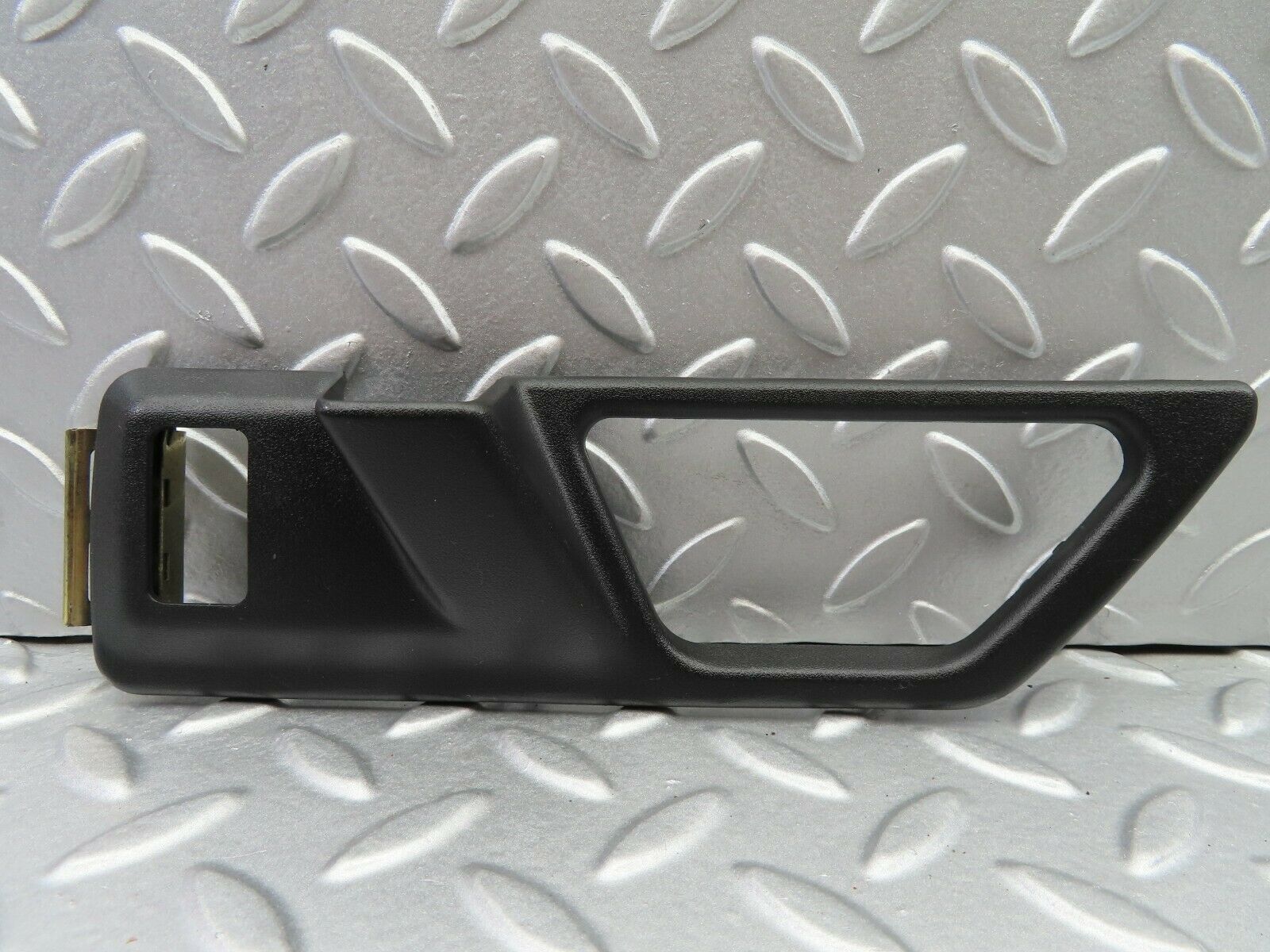 6433 Mercedes-Benz S124 E220 Wagon Door Opener Frame Rear Right