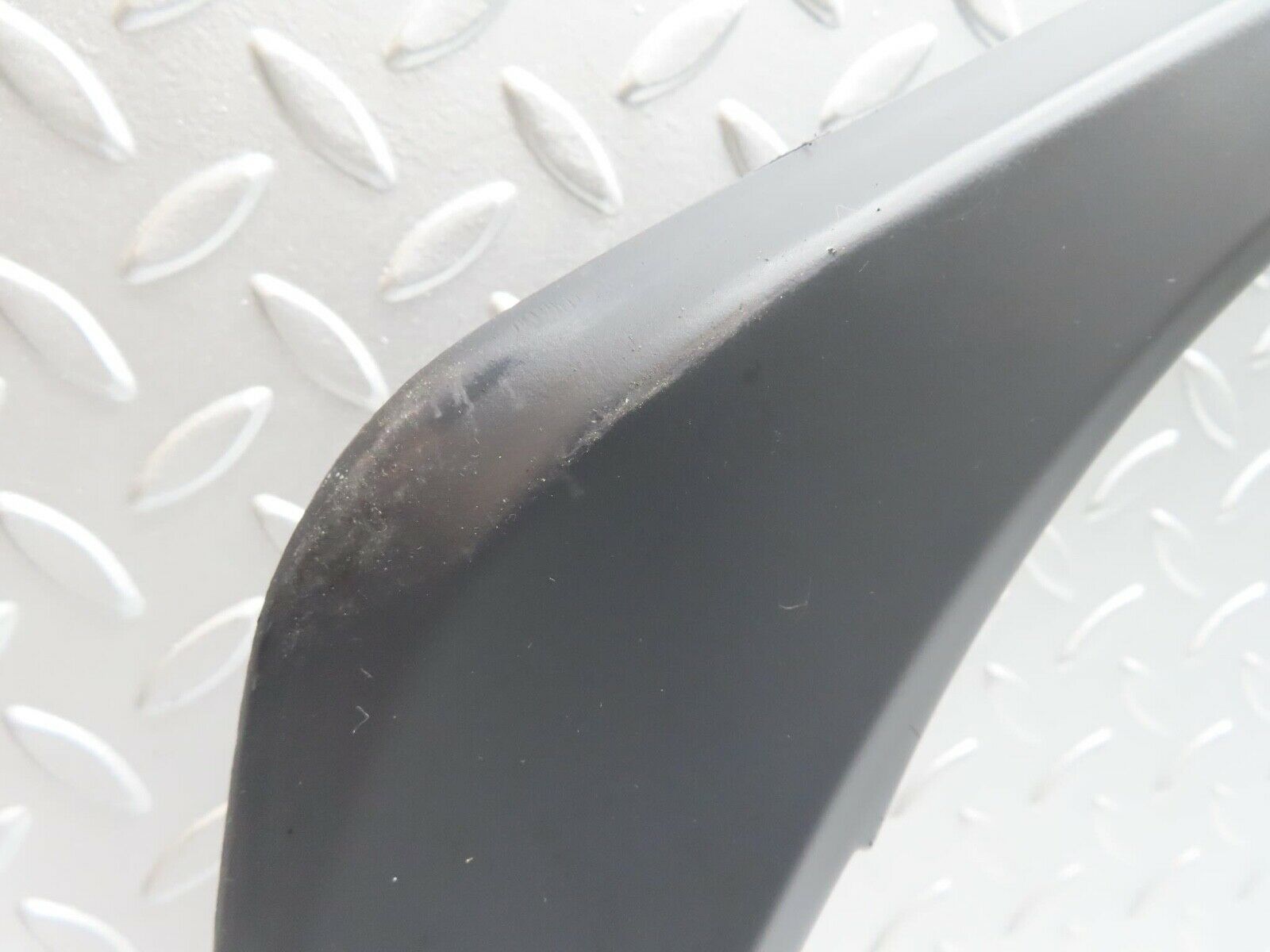 14871 Mercedes-Benz W140 S320 Front Right Door Window Trim 1407206462