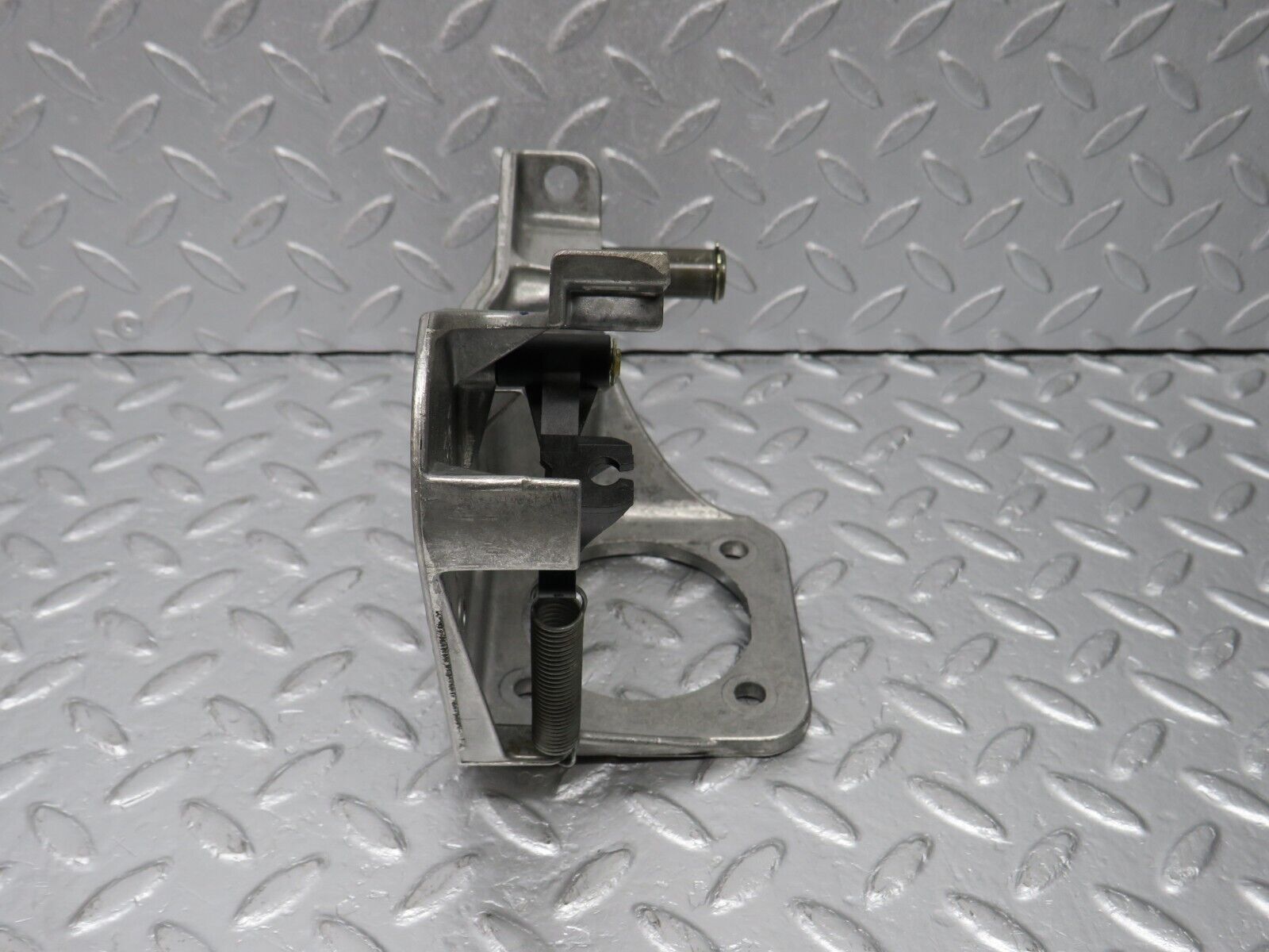 39416 Mercedes-Benz R129 320SL Coupe Brake Pedal Bracket 1242901019 1402921031