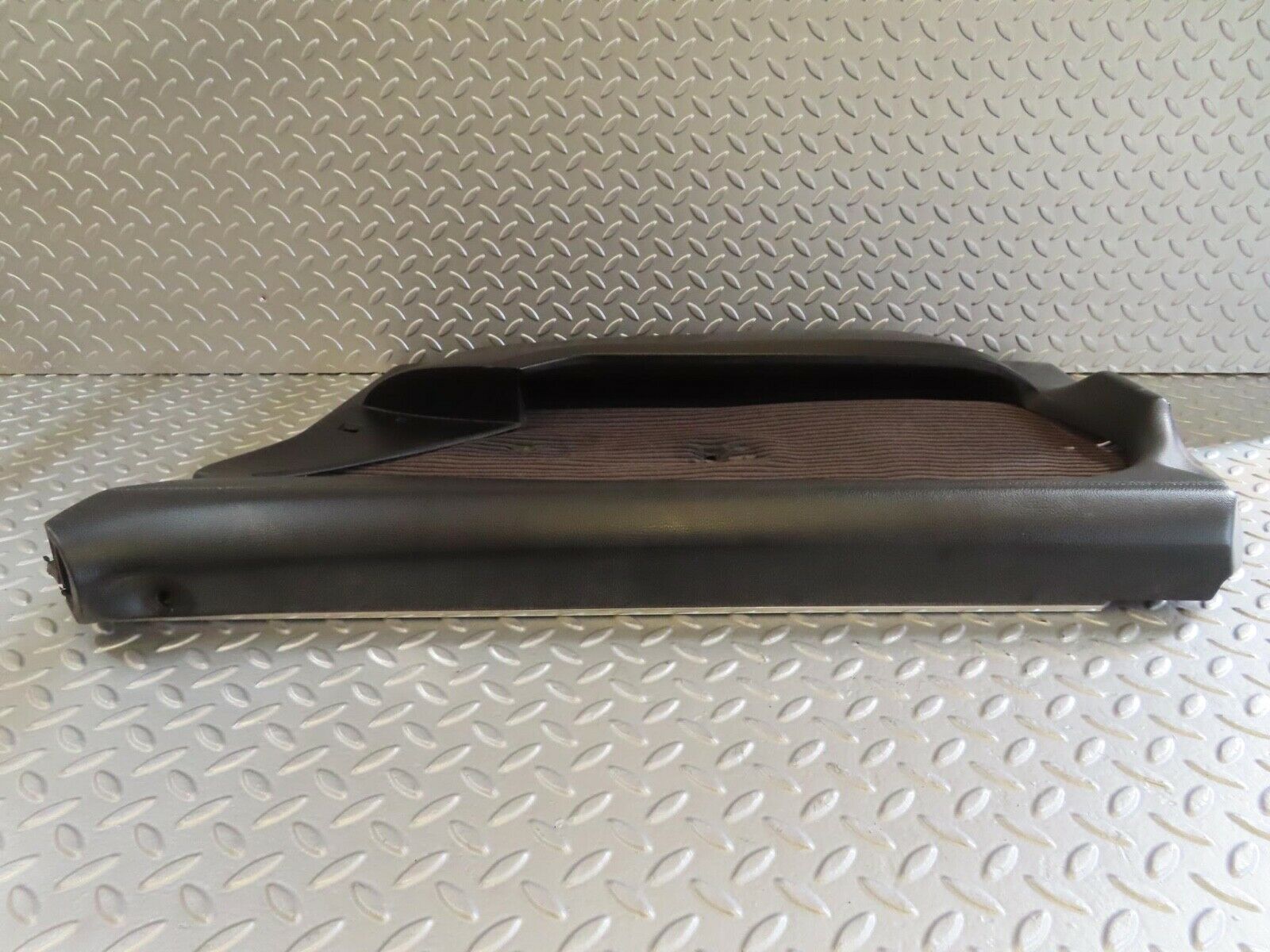 14247 Mercedes-Benz W116 350SE Front Right Door Card Black