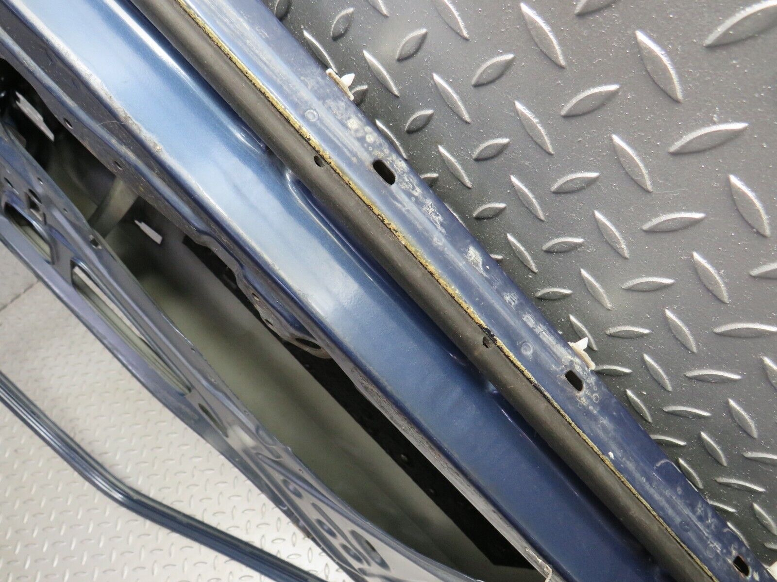 31415 Mercedes-Benz S124 220TE Wagon Front Right Door