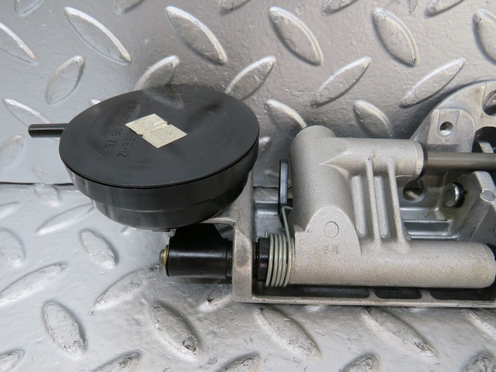 25818 Mercedes-Benz W124 280E Rear Headrest Folding Mechanism 2029700025