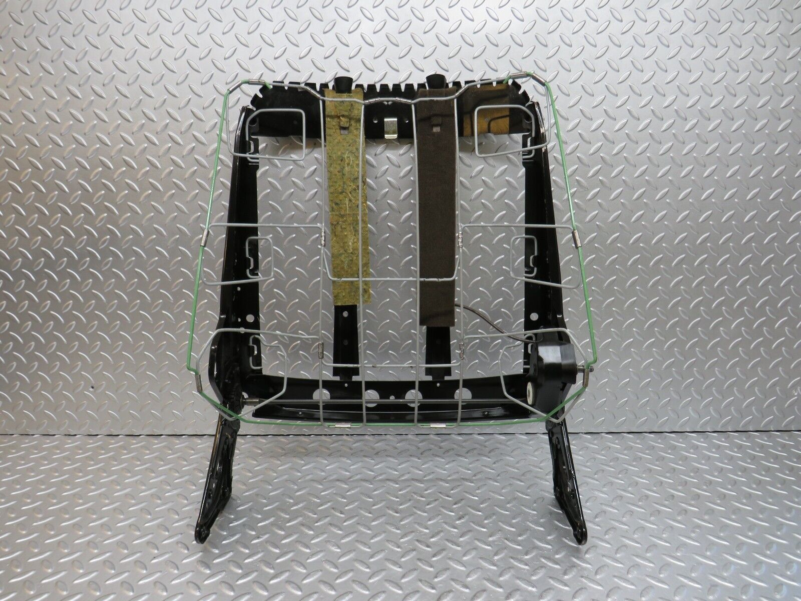 29499 Mercedes-Benz W124 230E Front Right Driver Seat Backrest