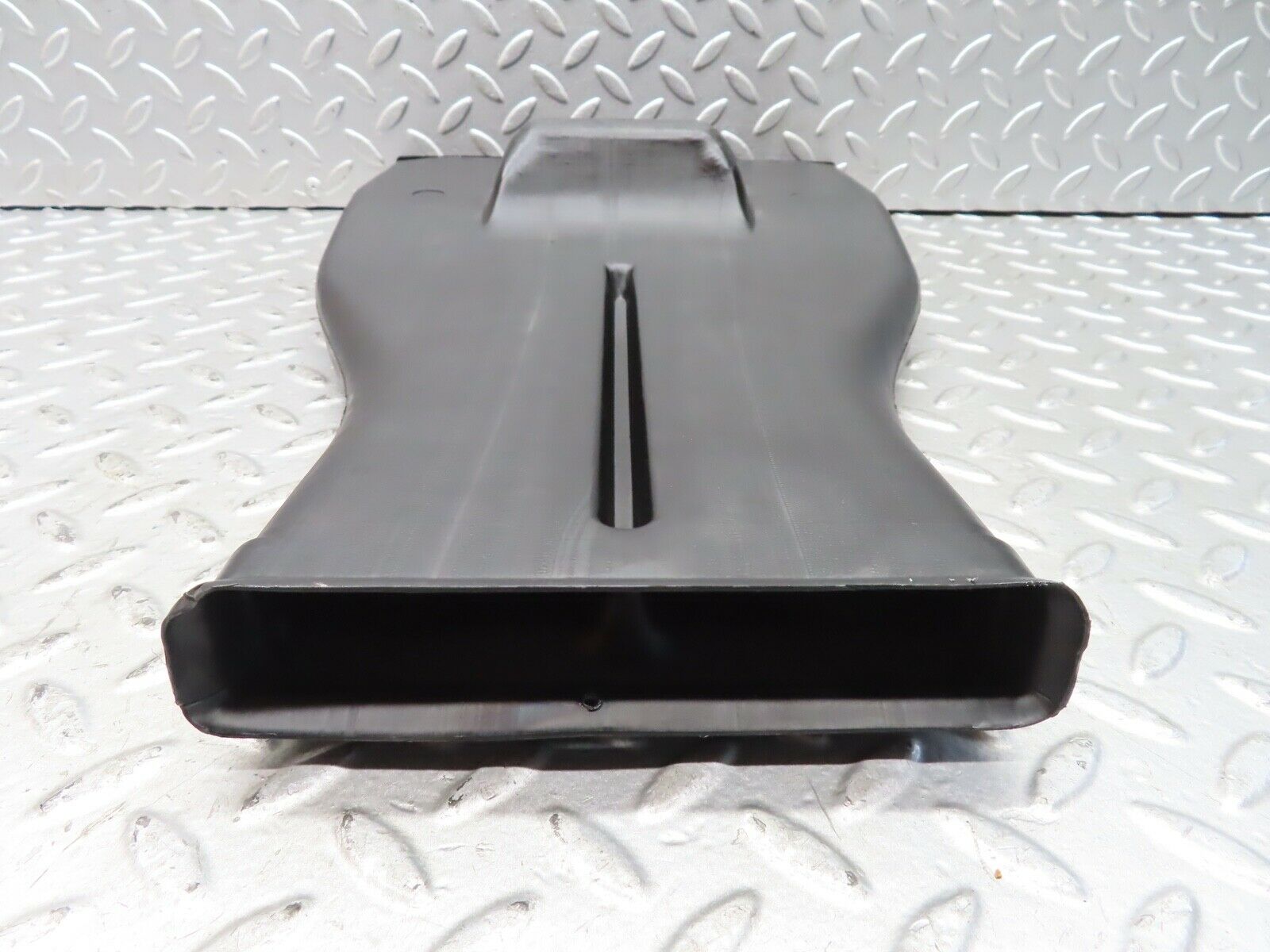 19299 Mercedes-Benz C140 CL420 Coupe Rear Air Duct 1408310046