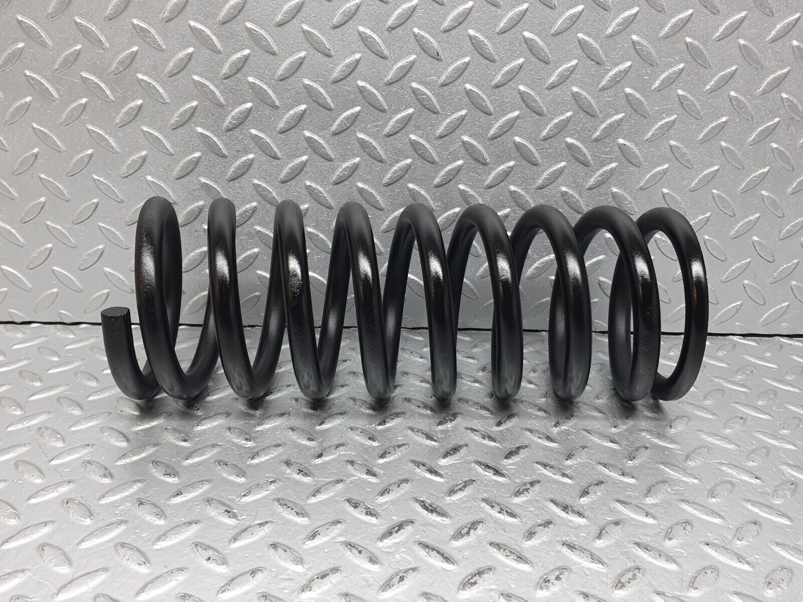 41224 Mercedes-Benz W126 300SE Rear Coil Spring Pair 1163241104