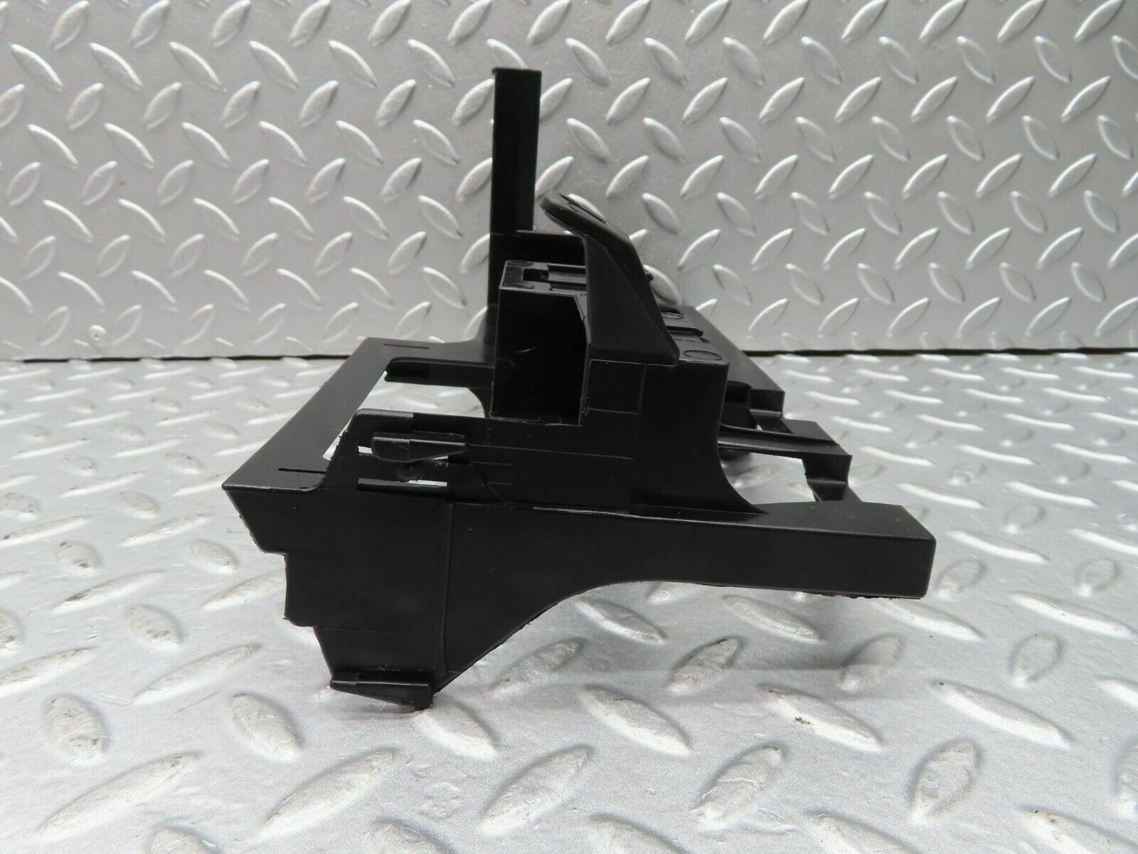 16364 Mercedes-Benz W124 260E ECU And Relay Bracket 1245455240