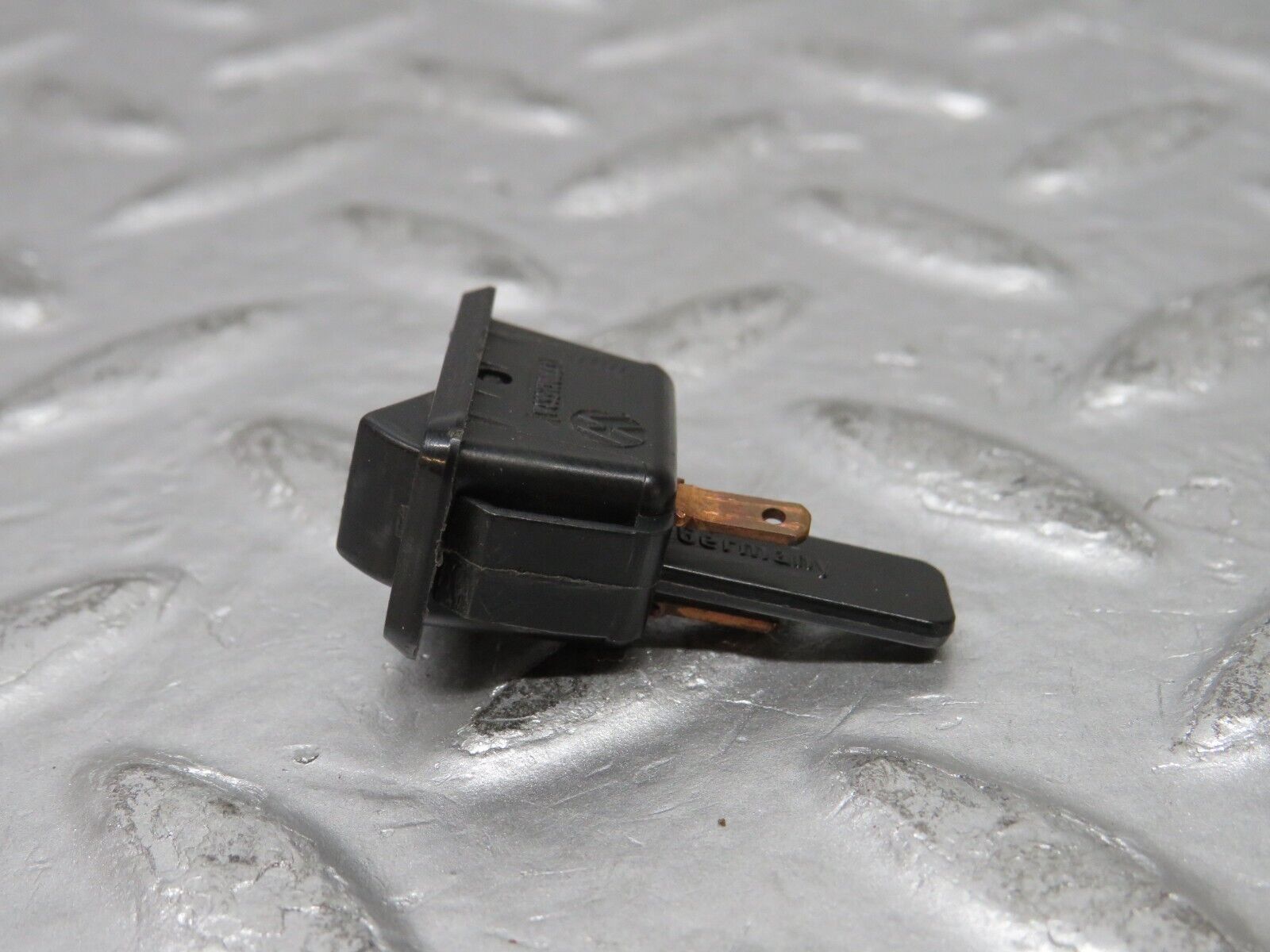 30063 Porsche 924 Front Fog Light Switch 477941563