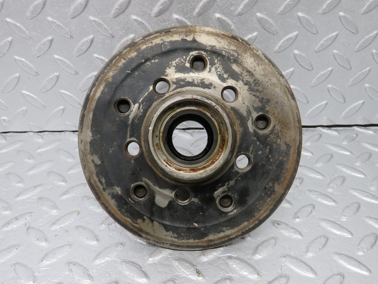 40397 Mercedes-Benz W110 230 Front Wheel Hub