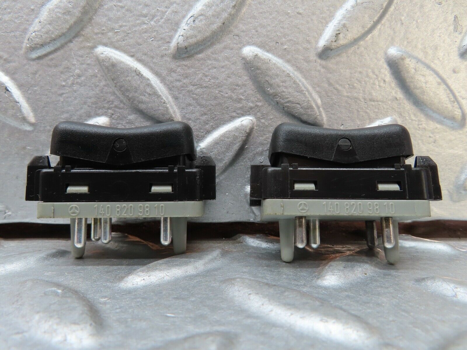 19721 Mercedes-Benz C140 CL420 Coupe Heated Seat Switch Pair 1408209810