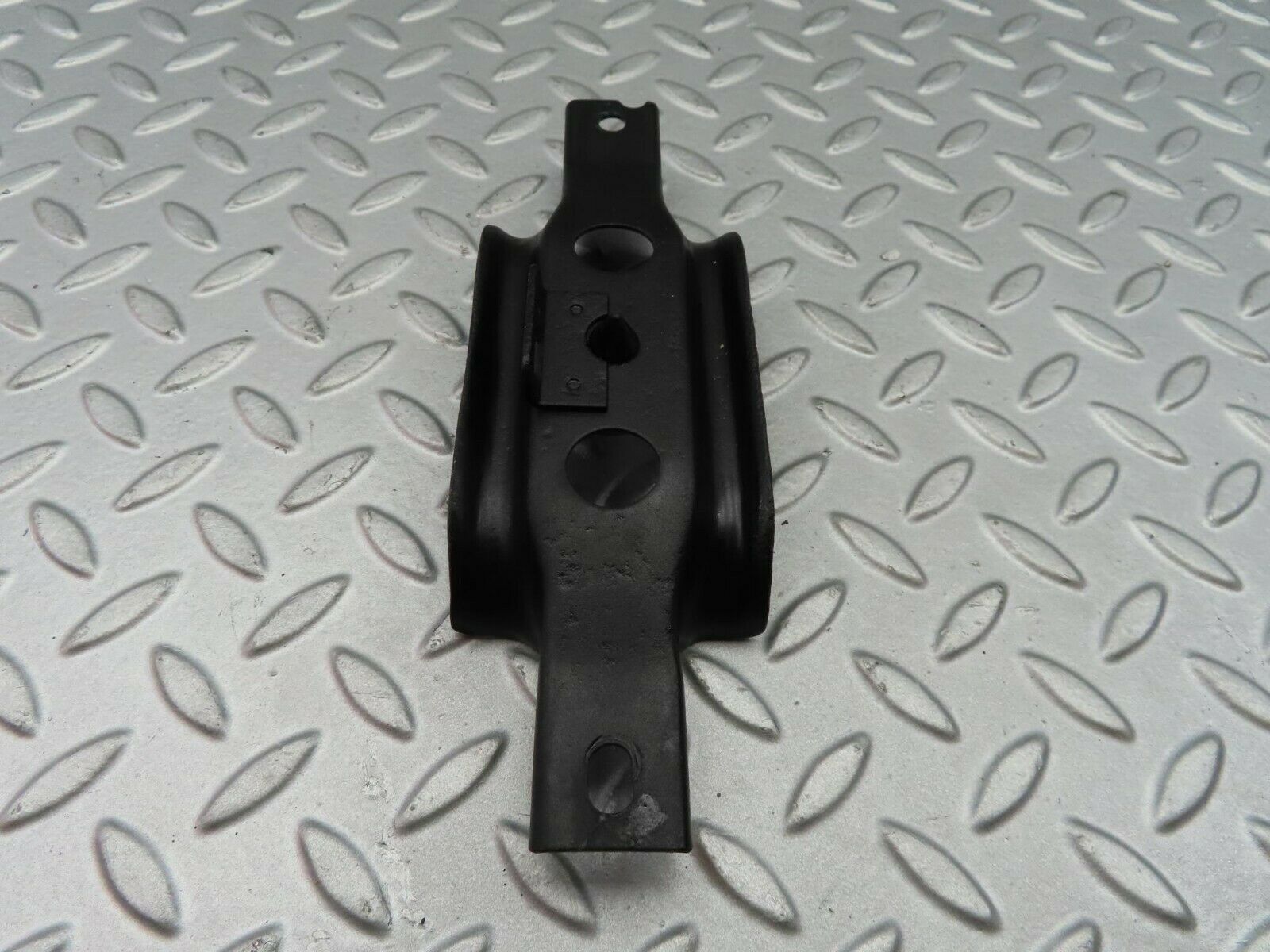 7212 Mercedes-Benz C107 350SLC Coupe Cardan Shaft Drive Shaft Bracket