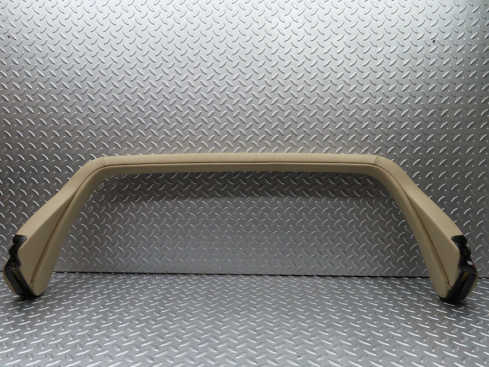 19880 Mercedes-Benz R129 300SL Coupe Roll Over Bar Cream