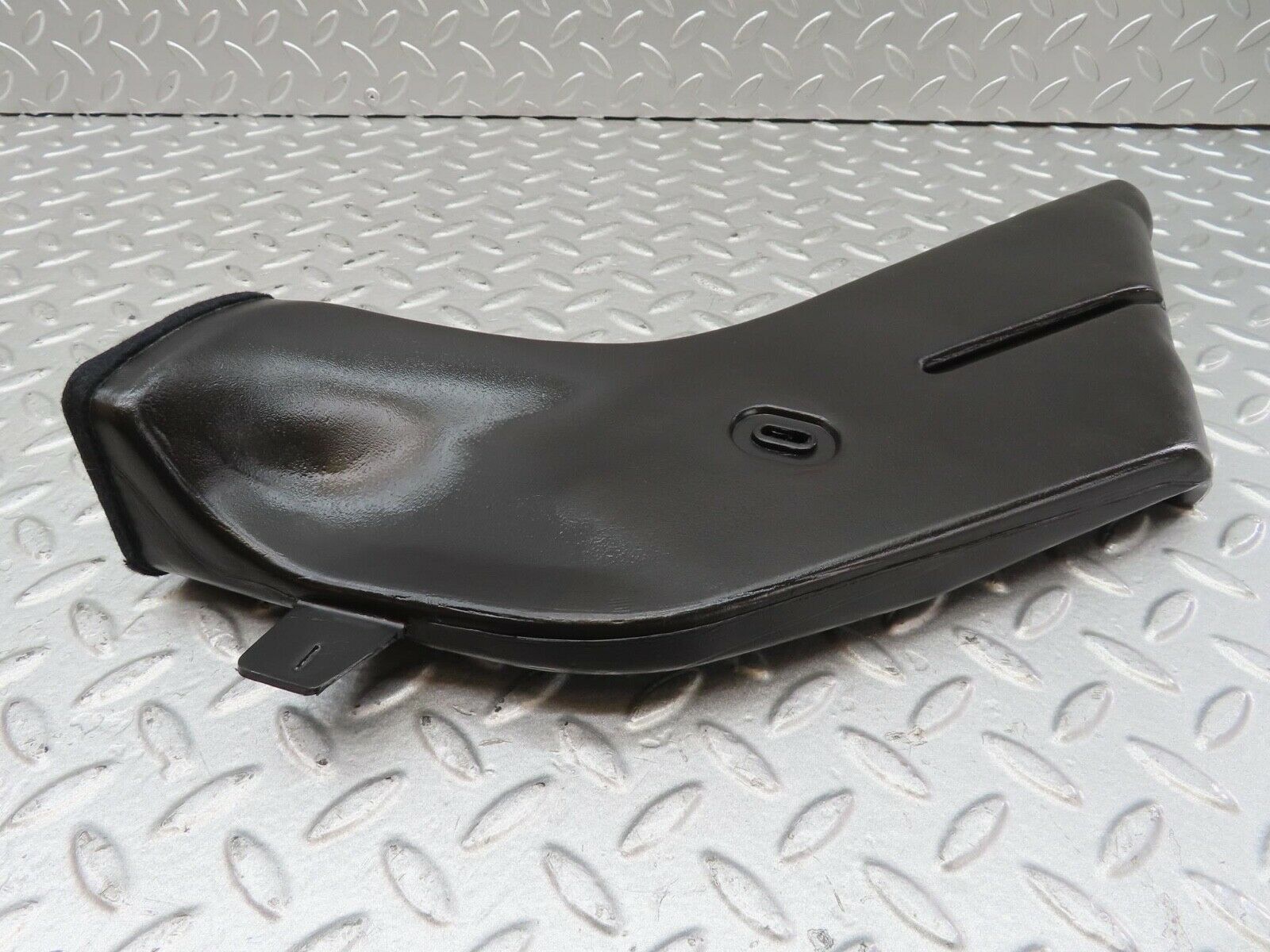 14686 Mercedes-Benz W201 190E Air Duct Heater Ventilation Right Side