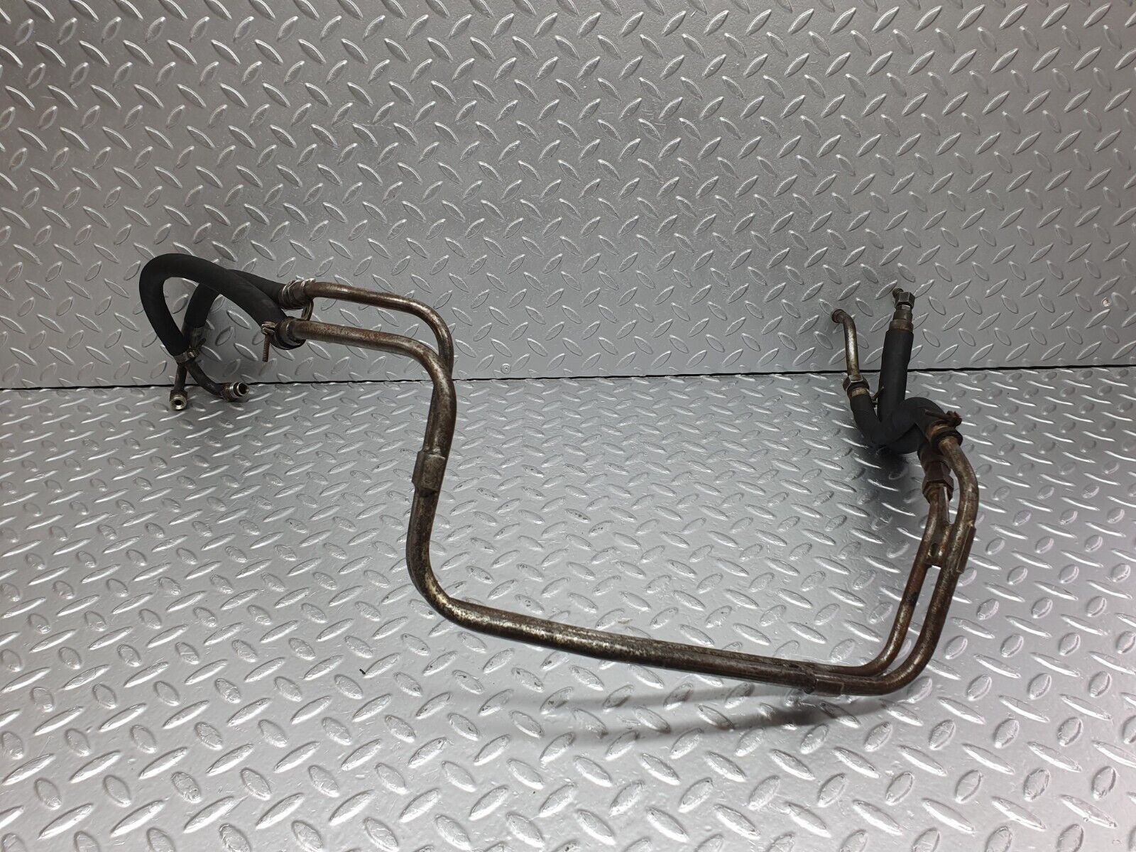 40817 Mercedes-Benz W123 300D Power Steering Oil Line Pipe