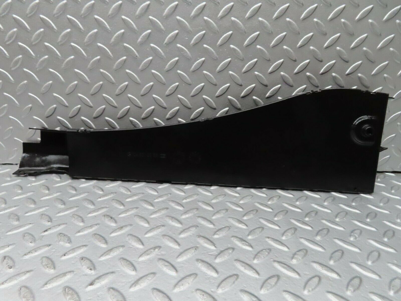 16315 Mercedes-Benz W124 260E Front Left Cable Channel 1248212336