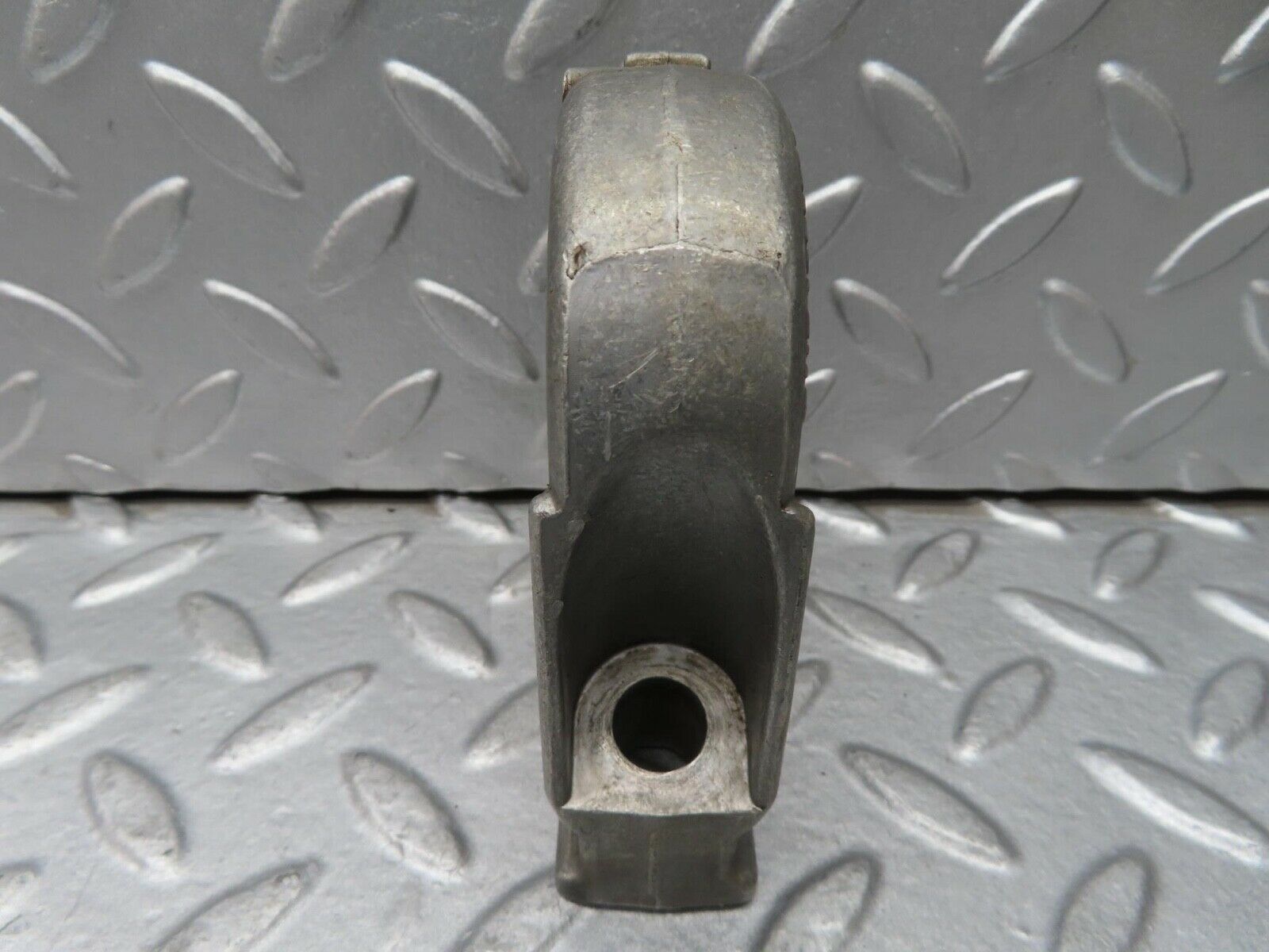 16715 Mercedes-Benz C107 380SLC Camshaft Tower Bearing 1160515118