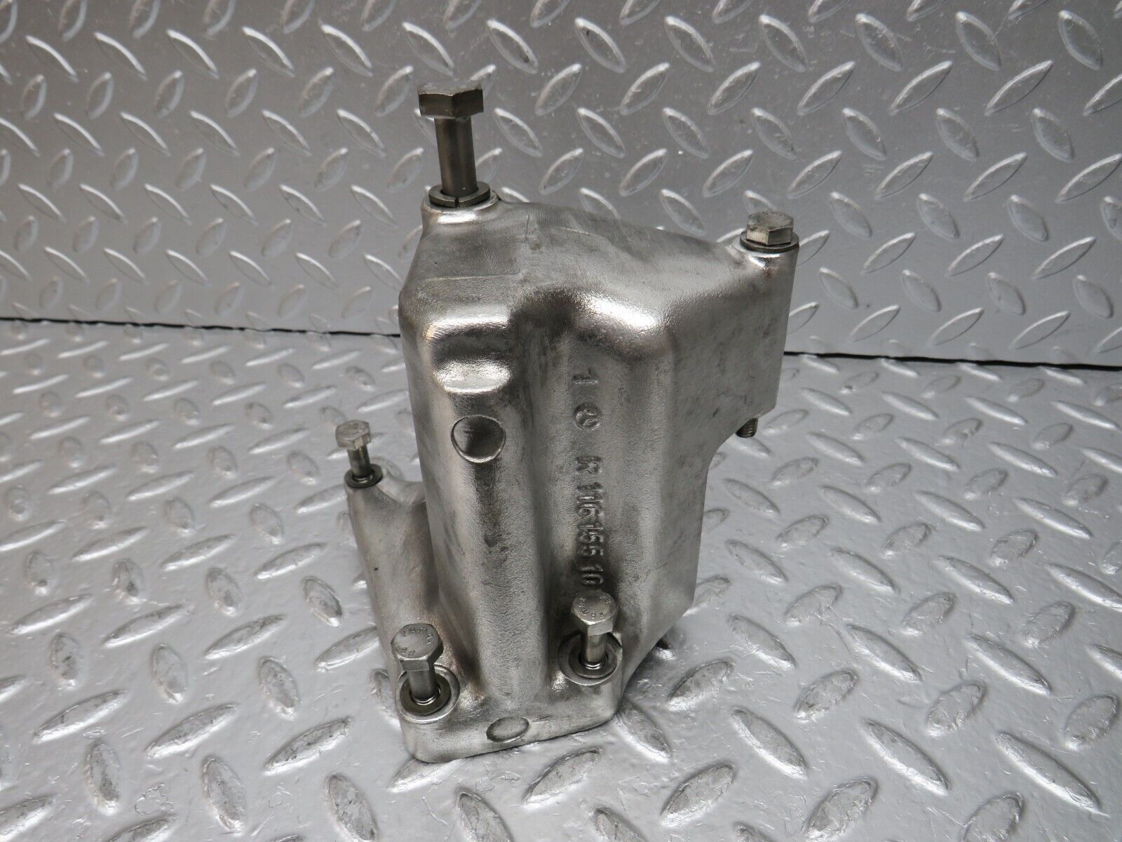 0079 Mercedes-Benz W116 350SE Alternator Generator Holder Bracket 1161551035