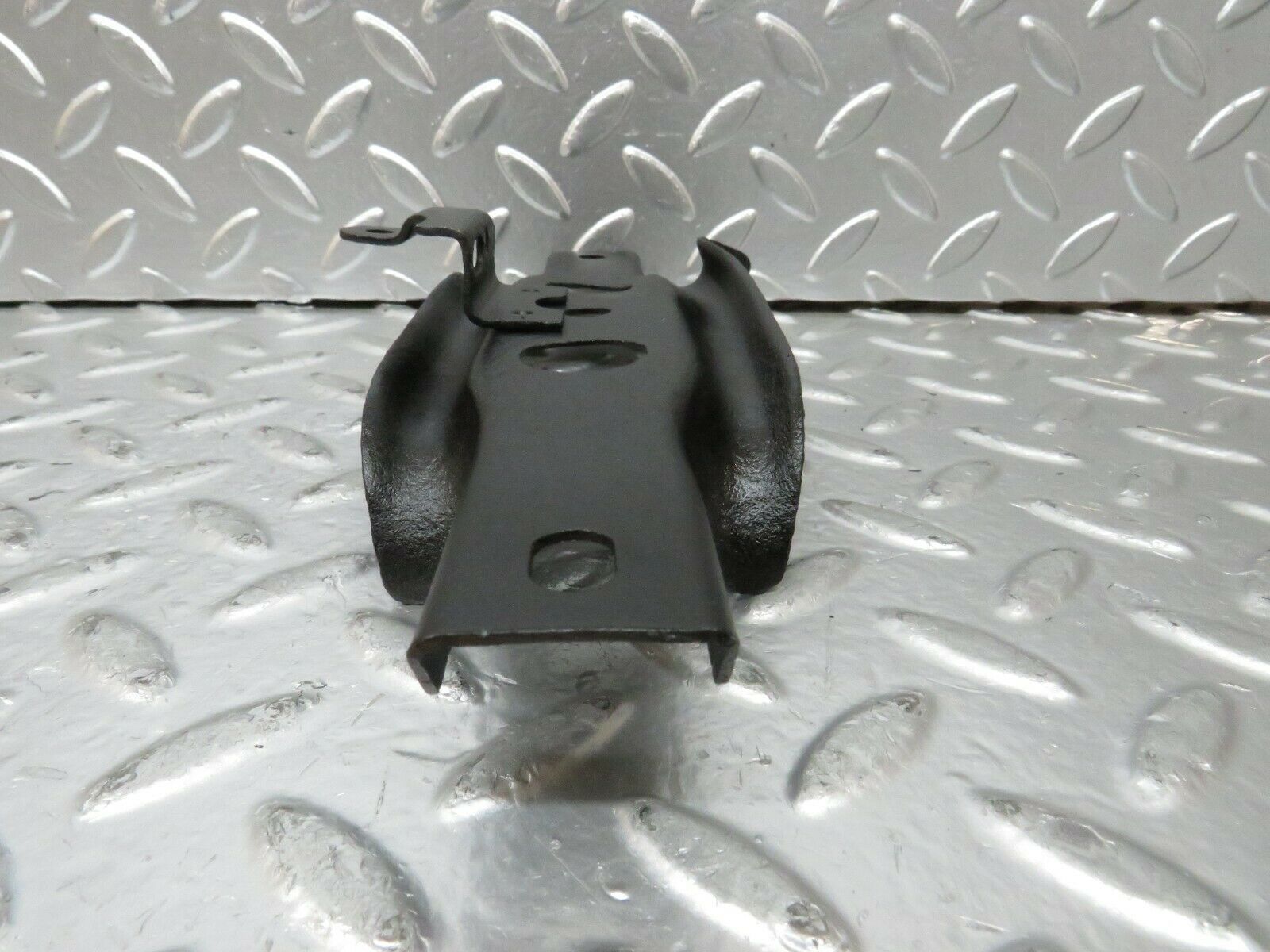 23827 Mercedes-Benz C107 450SLC Coupe Cardan Shaft Drive Shaft Bracket