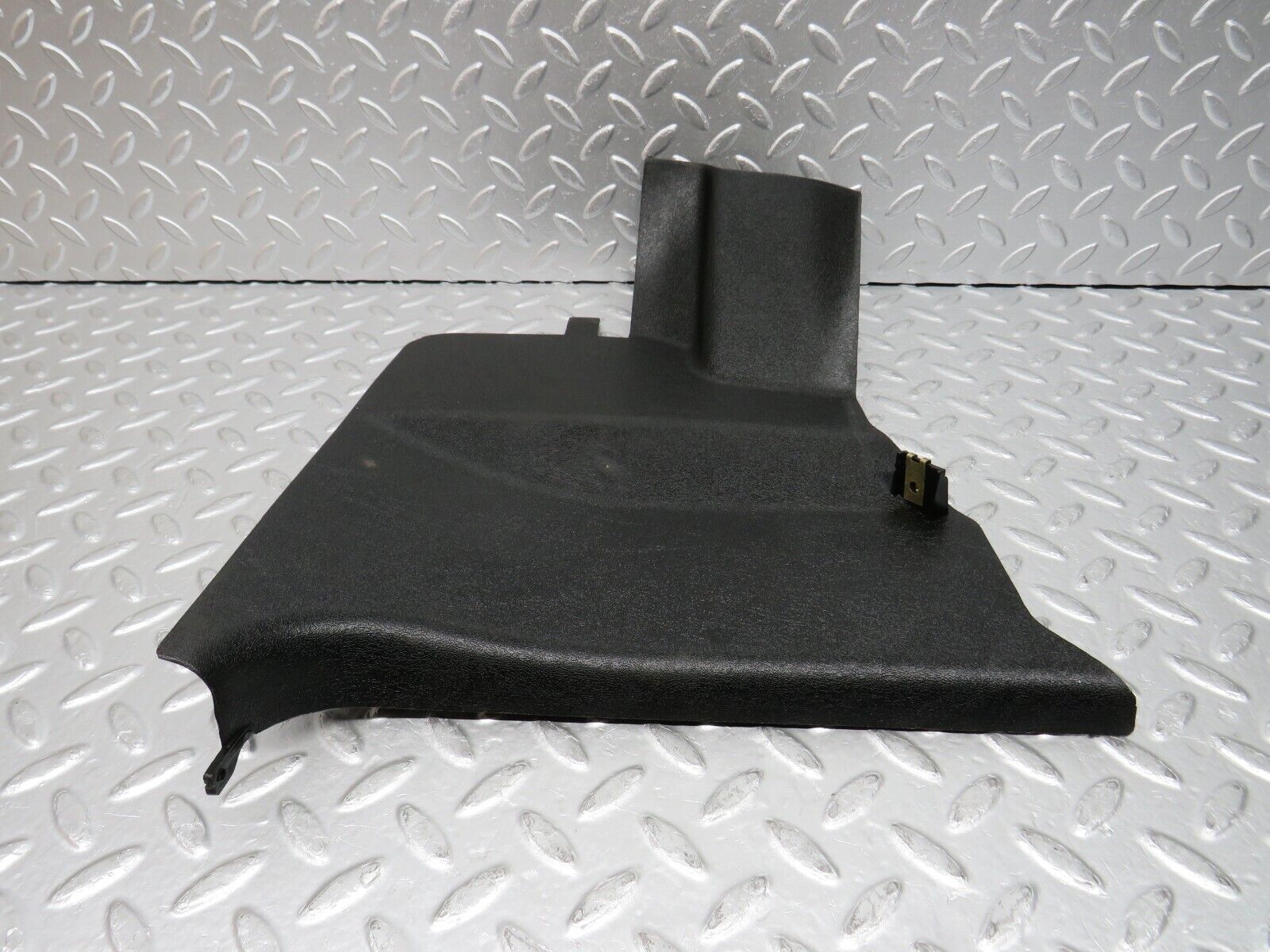 31665 Mercedes-Benz W201 190LE 1.8L Kick Panel Right Black 2016880606