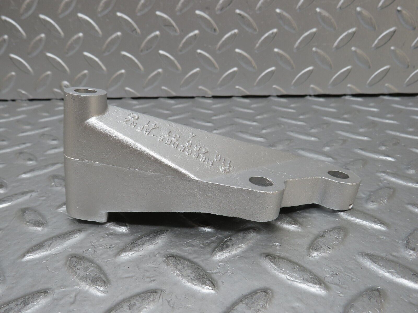 27932 Mercedes-Benz W123 280E Power Steering Pump Bracket 1104663141