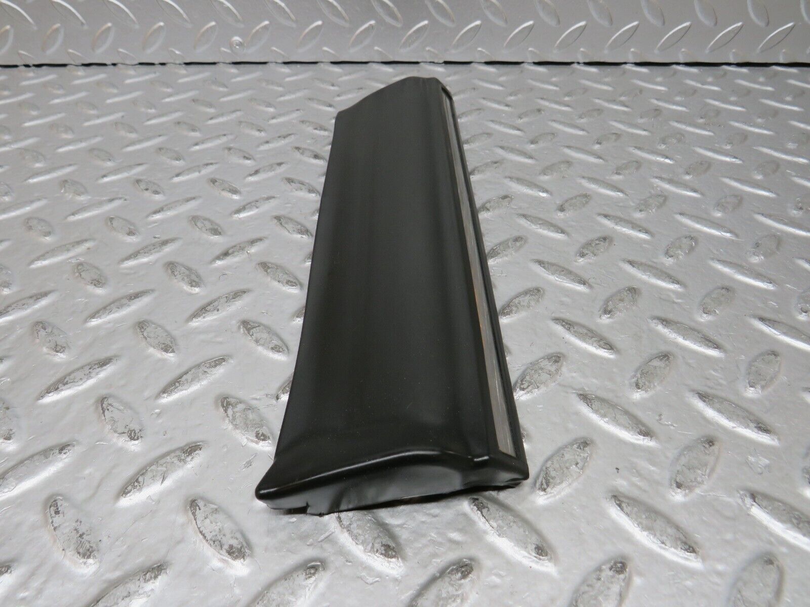 27245 Mercedes-Benz W123 280E Front Left Fender Wing Lower Moulding Trim