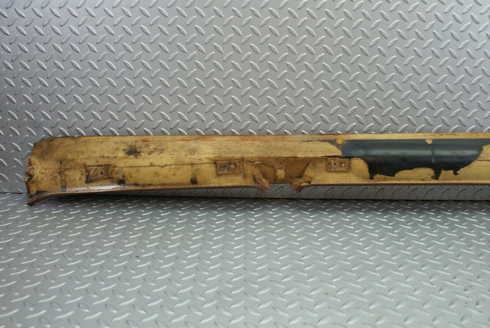 2603 Mercedes-Benz W116 350SE Headlining Roof Panel Left Brown