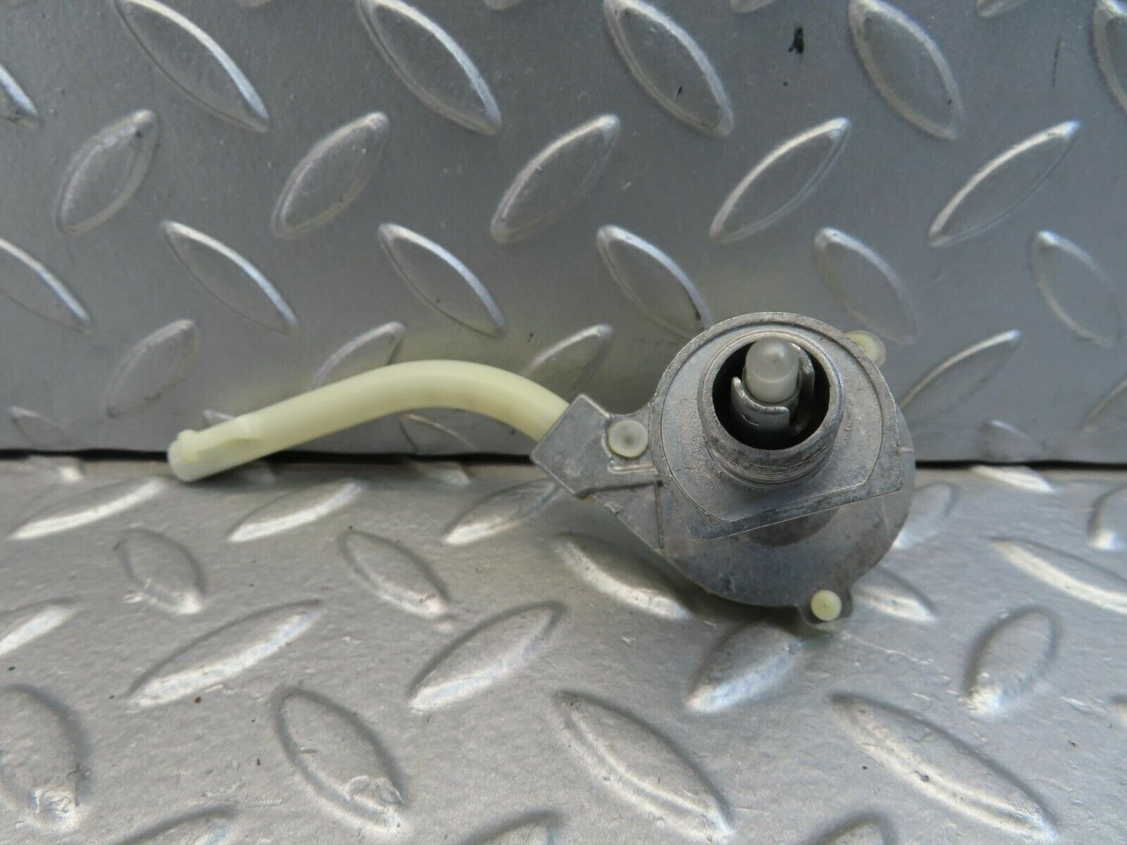 11497 Mercedes-Benz C123 230CE Coupe Heater Regulator