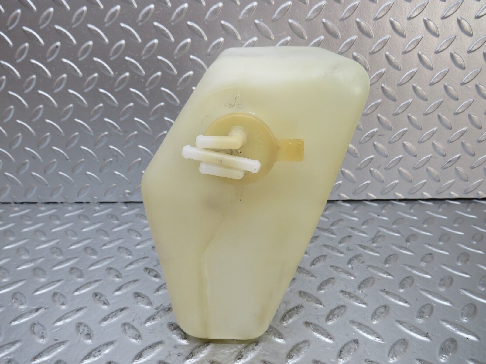 26112 Mercedes-Benz W116 450SE Windscreen Washer Fluid Reservoir Tank