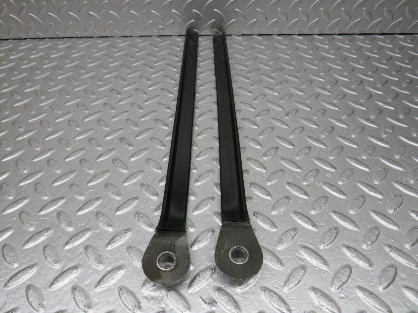 32582 Mercedes-Benz S124 300TE Wagon Seat Belt Runner Pair