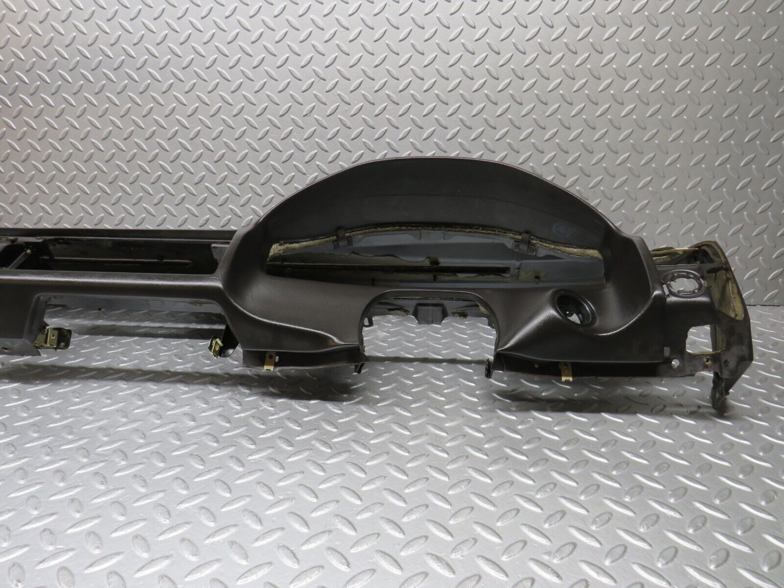 38610 Mercedes-Benz R129 280SL Coupe Dashboard Black