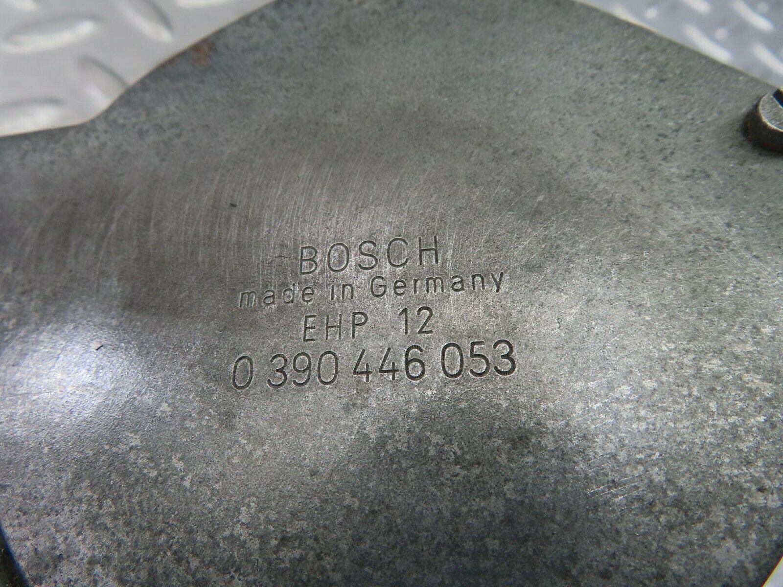 8259 Mercedes-Benz W115 Wiper Motor Bosch 0390446053