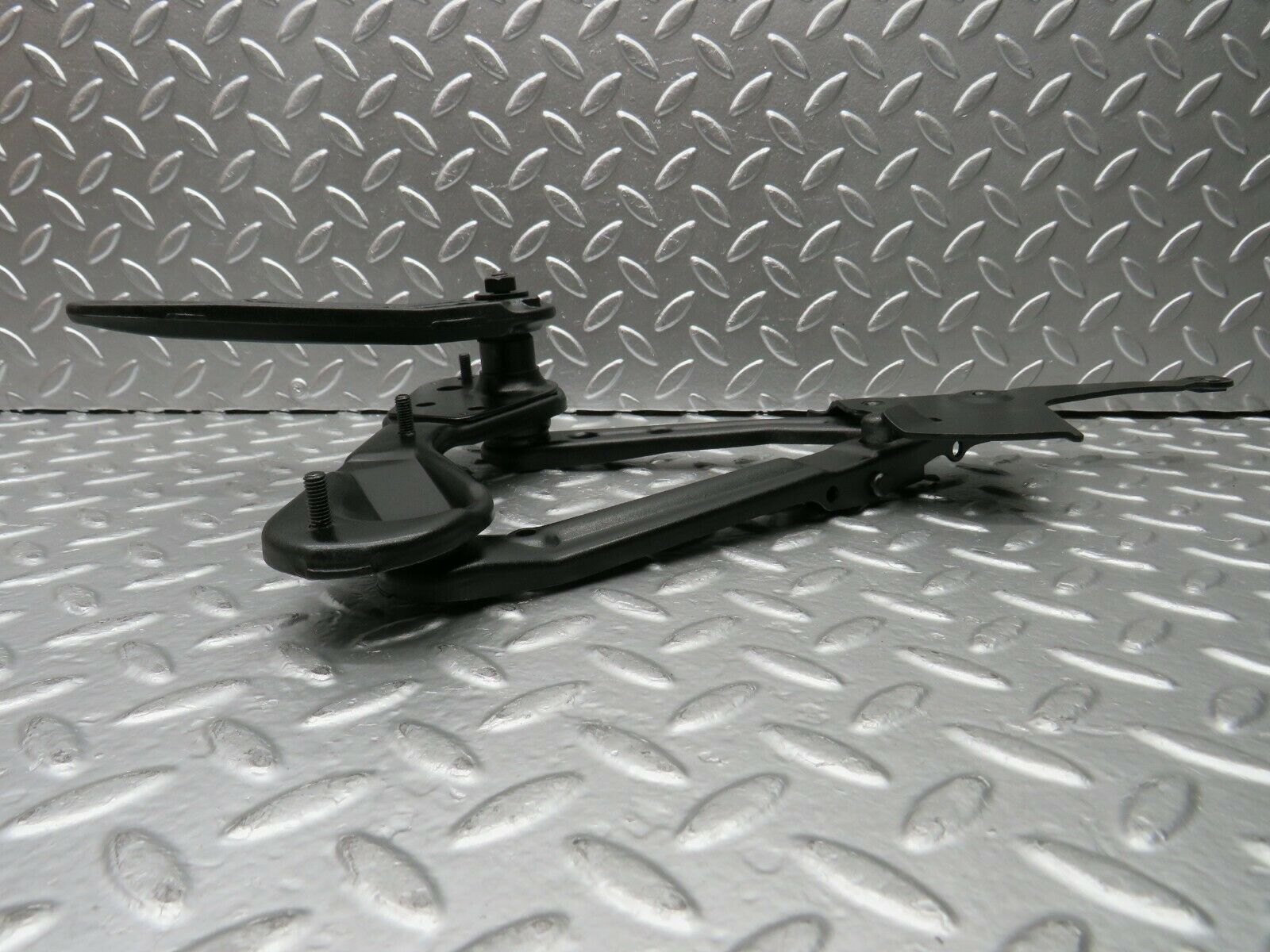 22550 Mercedes-Benz C124 E220 Coupe Bonnet Hinge Right Side 1298870274