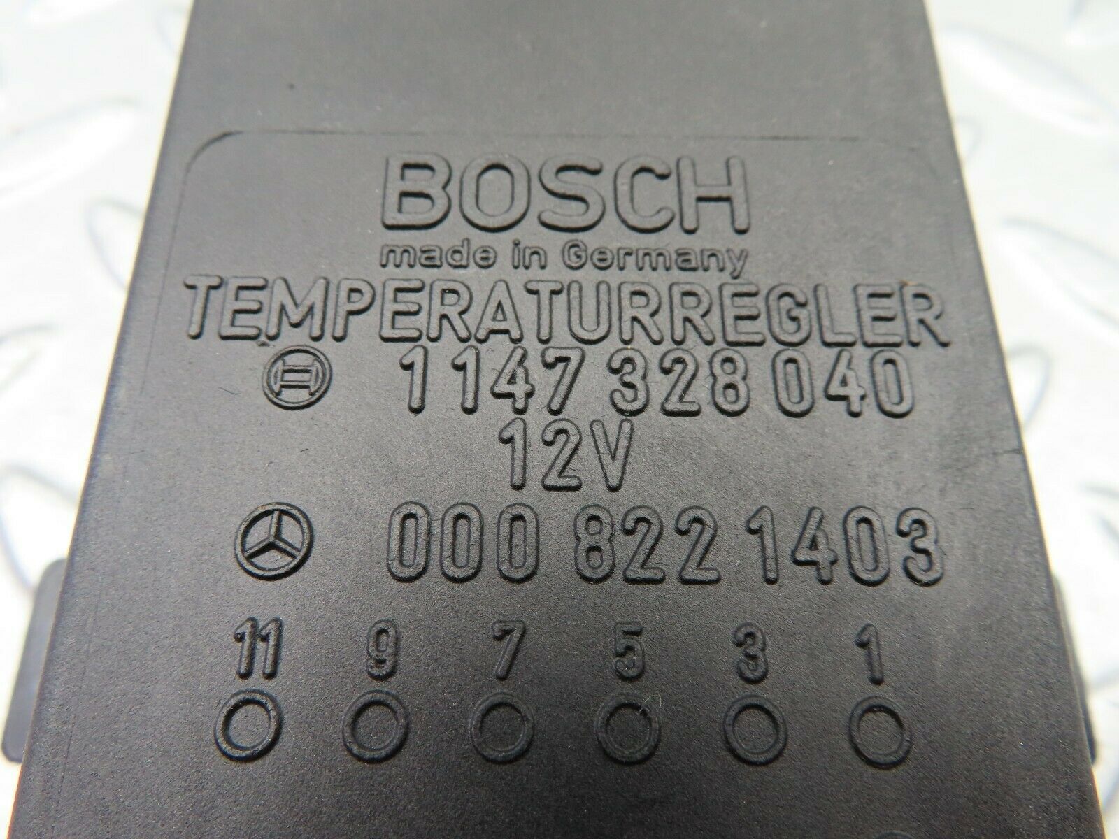 6192 Mercedes-Benz W126 380SE Heating Control Unit Bosch 0008221403