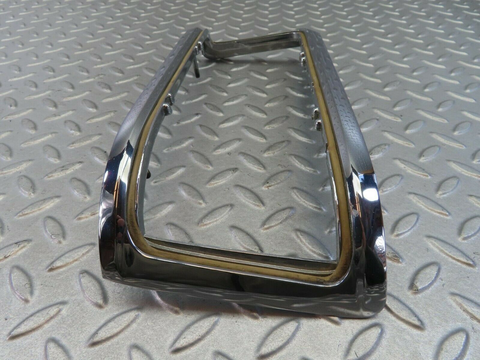 8128 Mercedes-Benz W115 Tail Light Chrome Frame Left