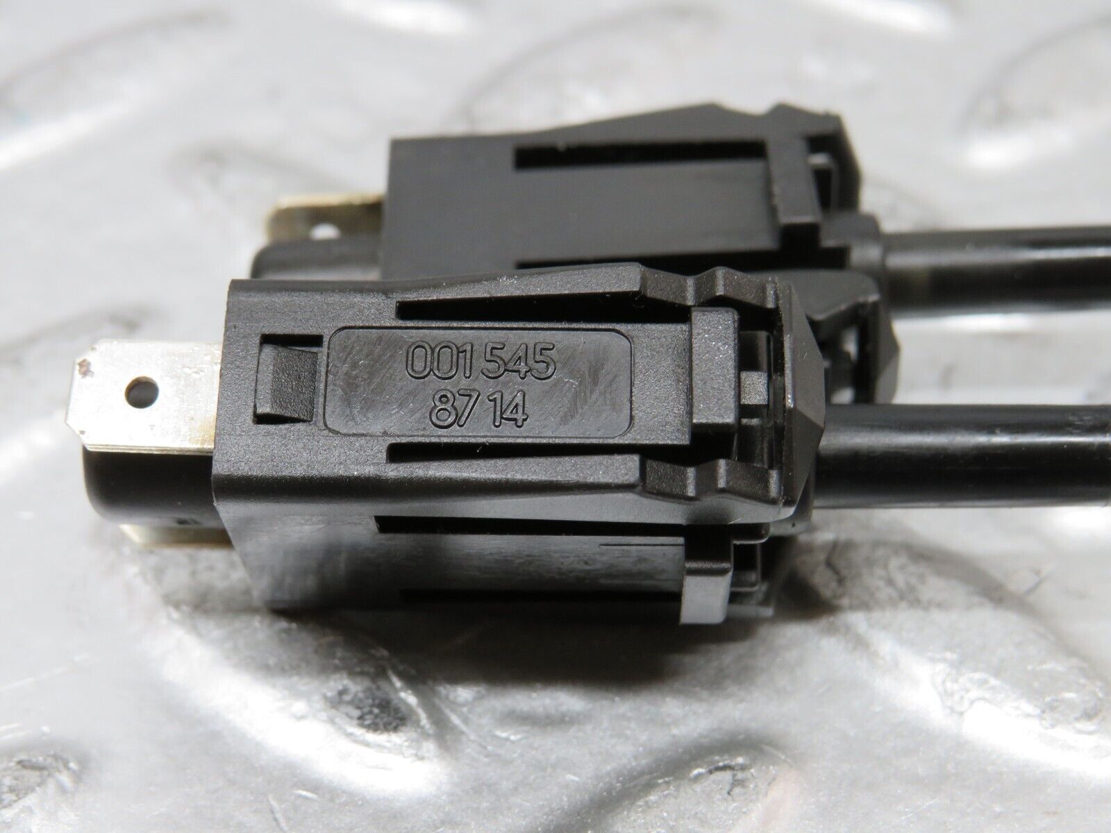 26719 Mercedes-Benz C124 220CE Coupe Door Contact Switch Pair 0015458714