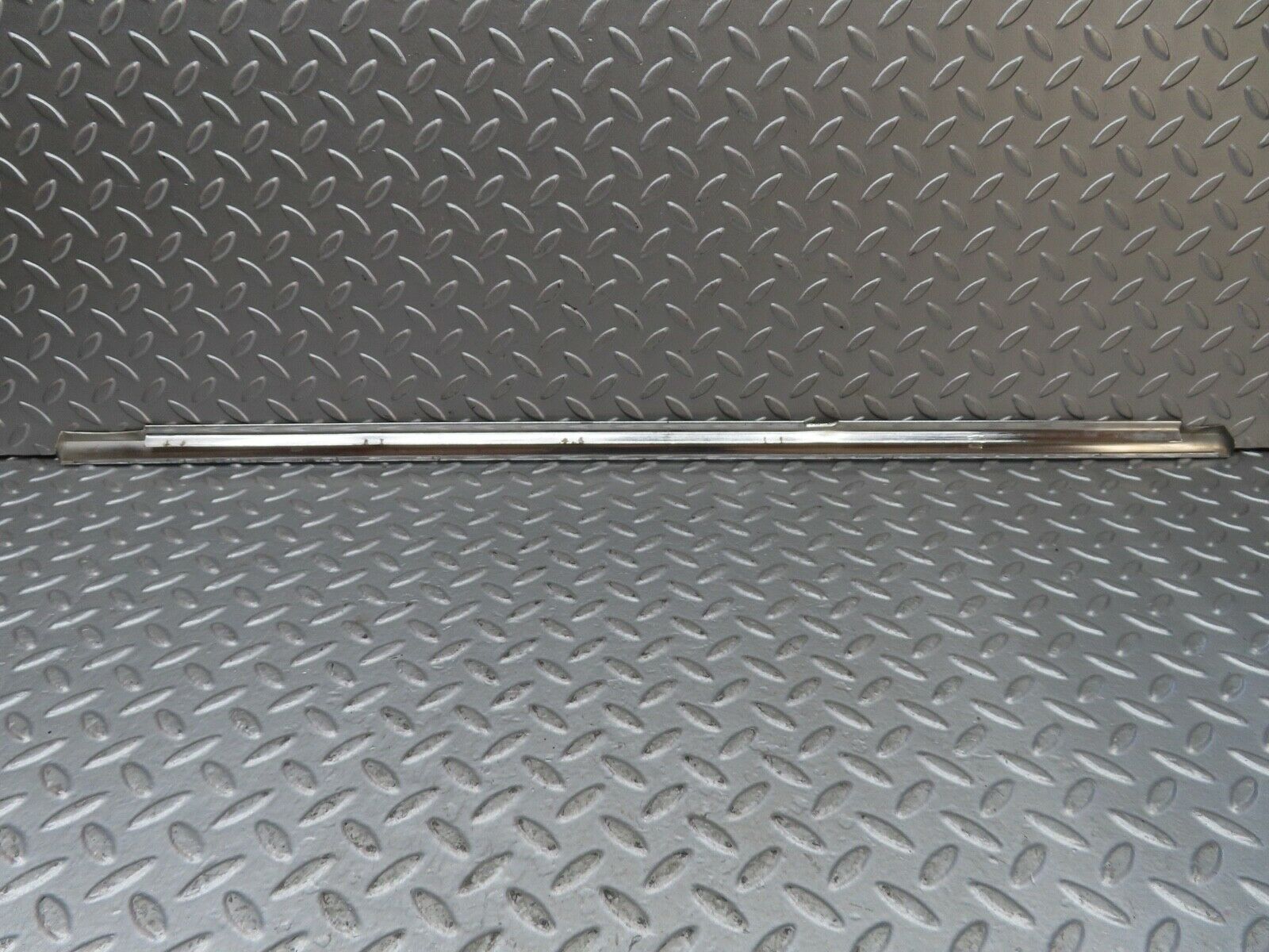 18798 Mercedes-Benz W116 Rear Right Door Chrome Moulding Trim