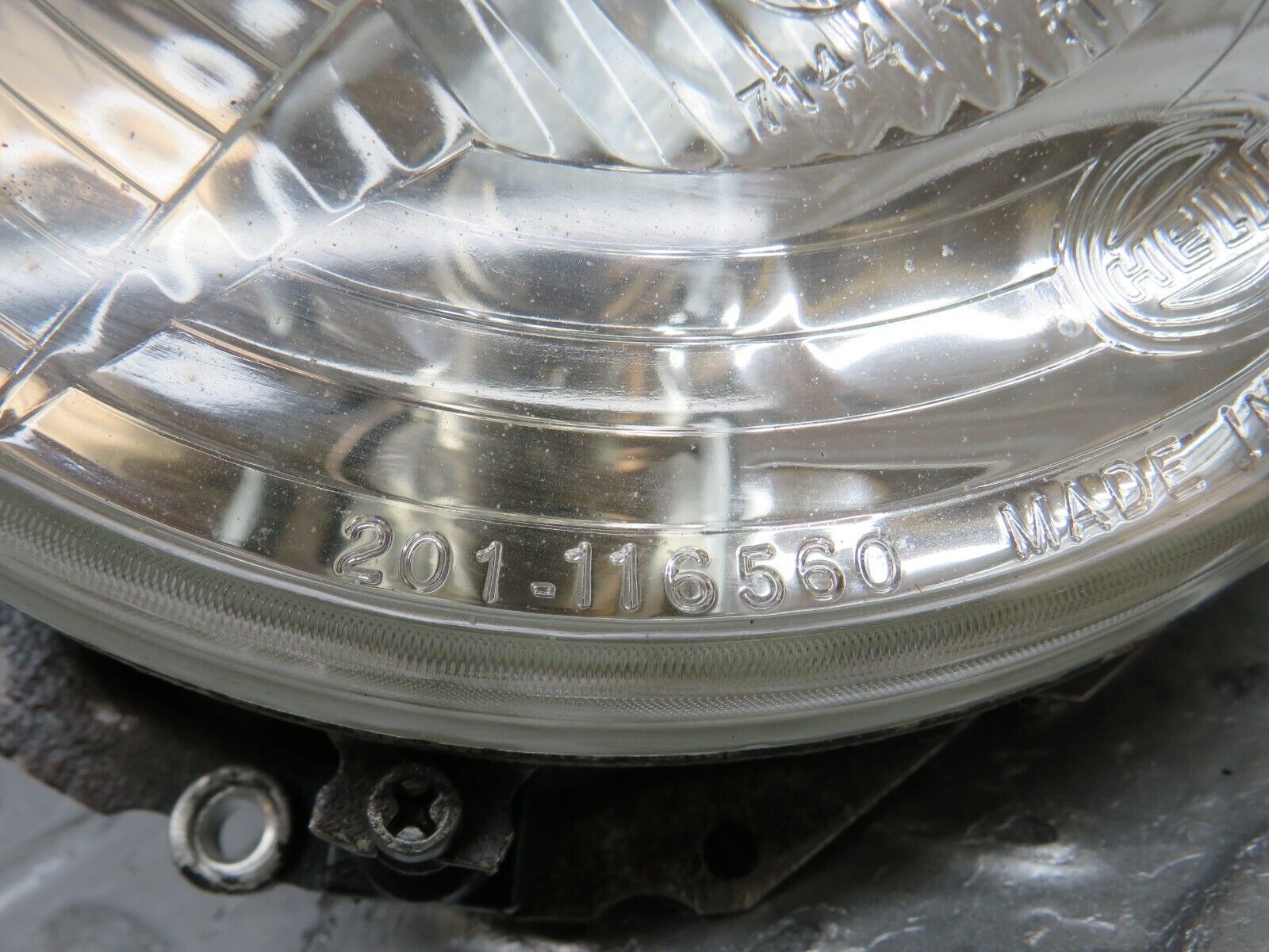 30020 Porsche 924 Headlight Hella 201116560