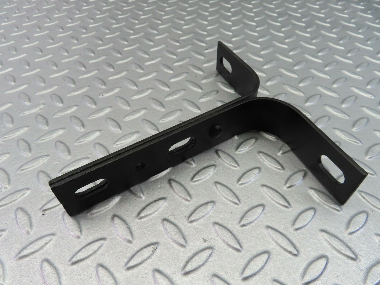 7835 Mercedes-Benz W115 220D Front Bumper Bracket Right Side