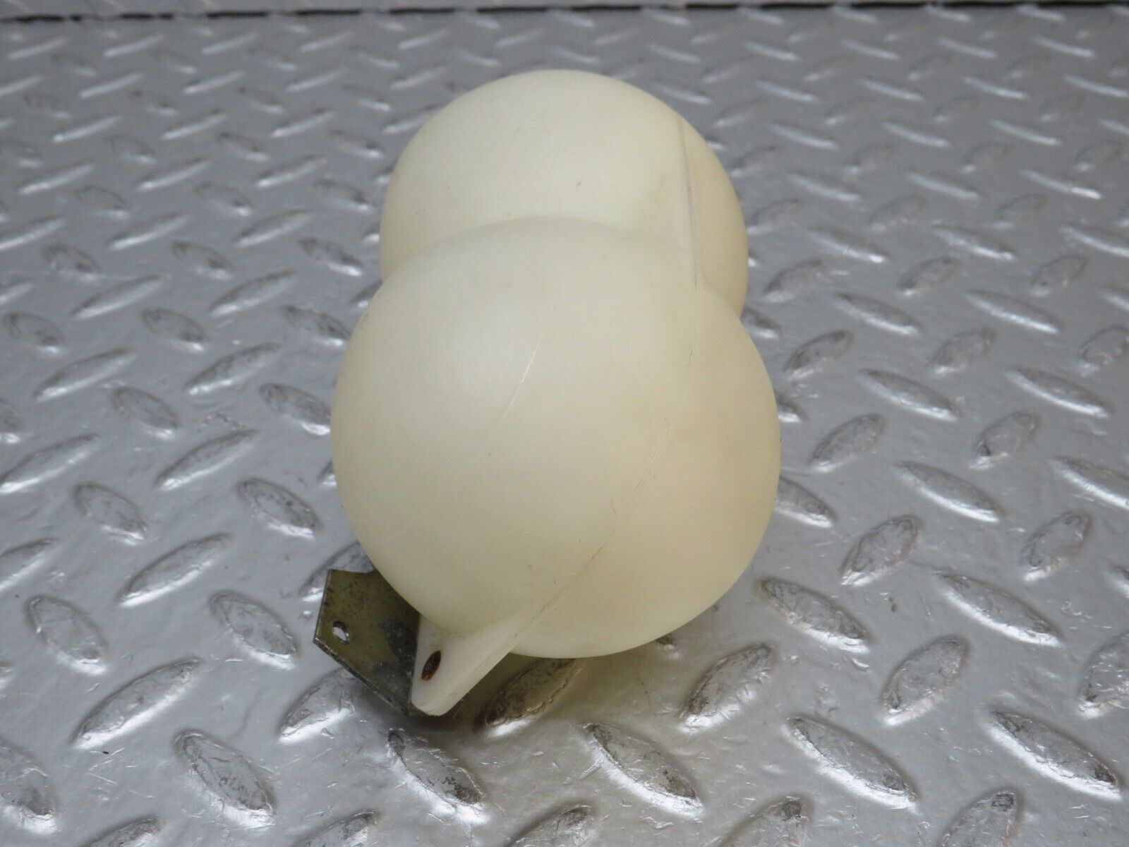 31718 Mercedes-Benz W201 190LE 1.8L Vacuum Reservoir