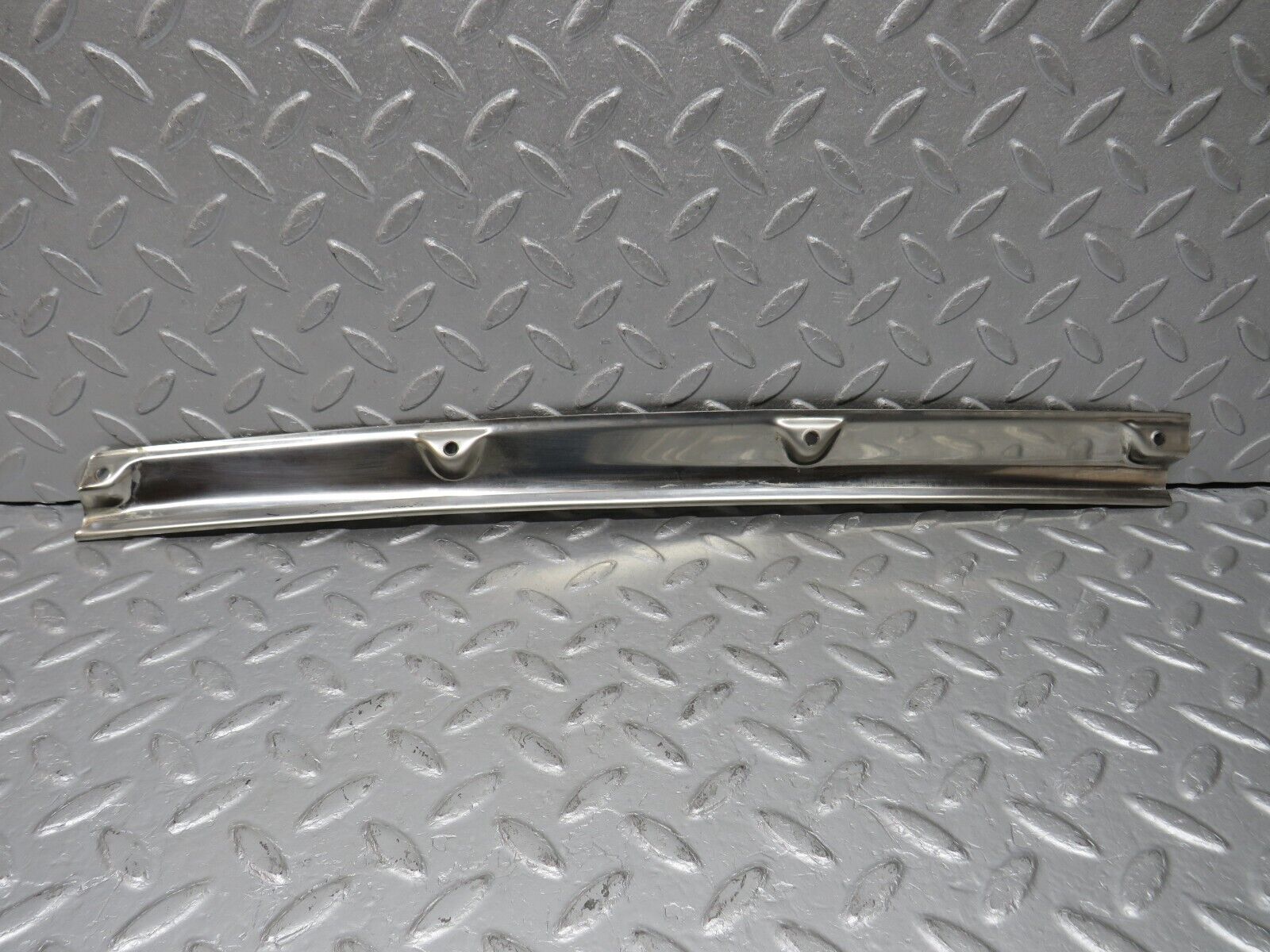 38593 Mercedes-Benz R129 280SL Coupe Folding Top Chrome Top Cover Trim Right