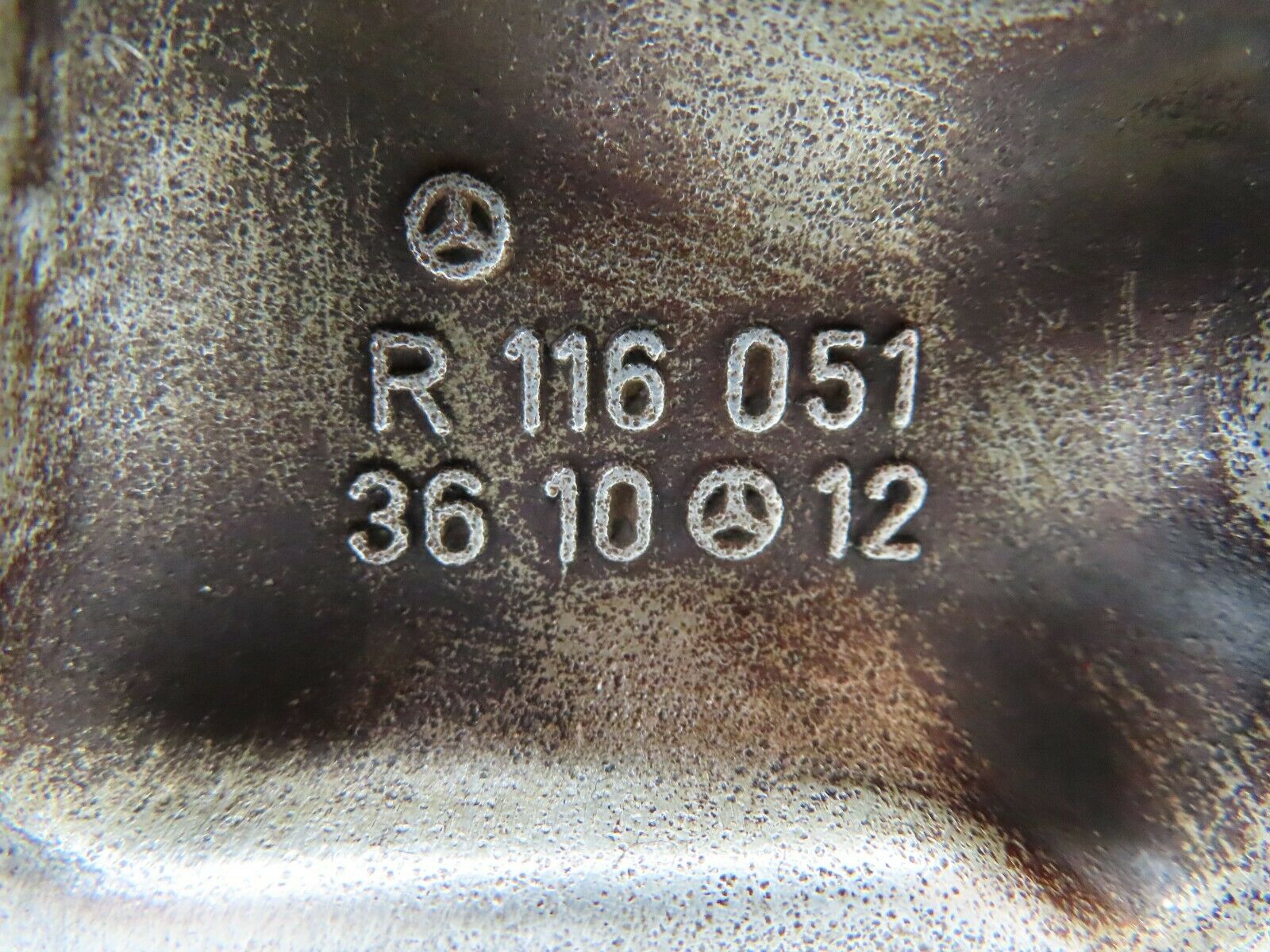 6293 Mercedes-Benz W126 380SE Camshaft Bearing Tower 1160513610